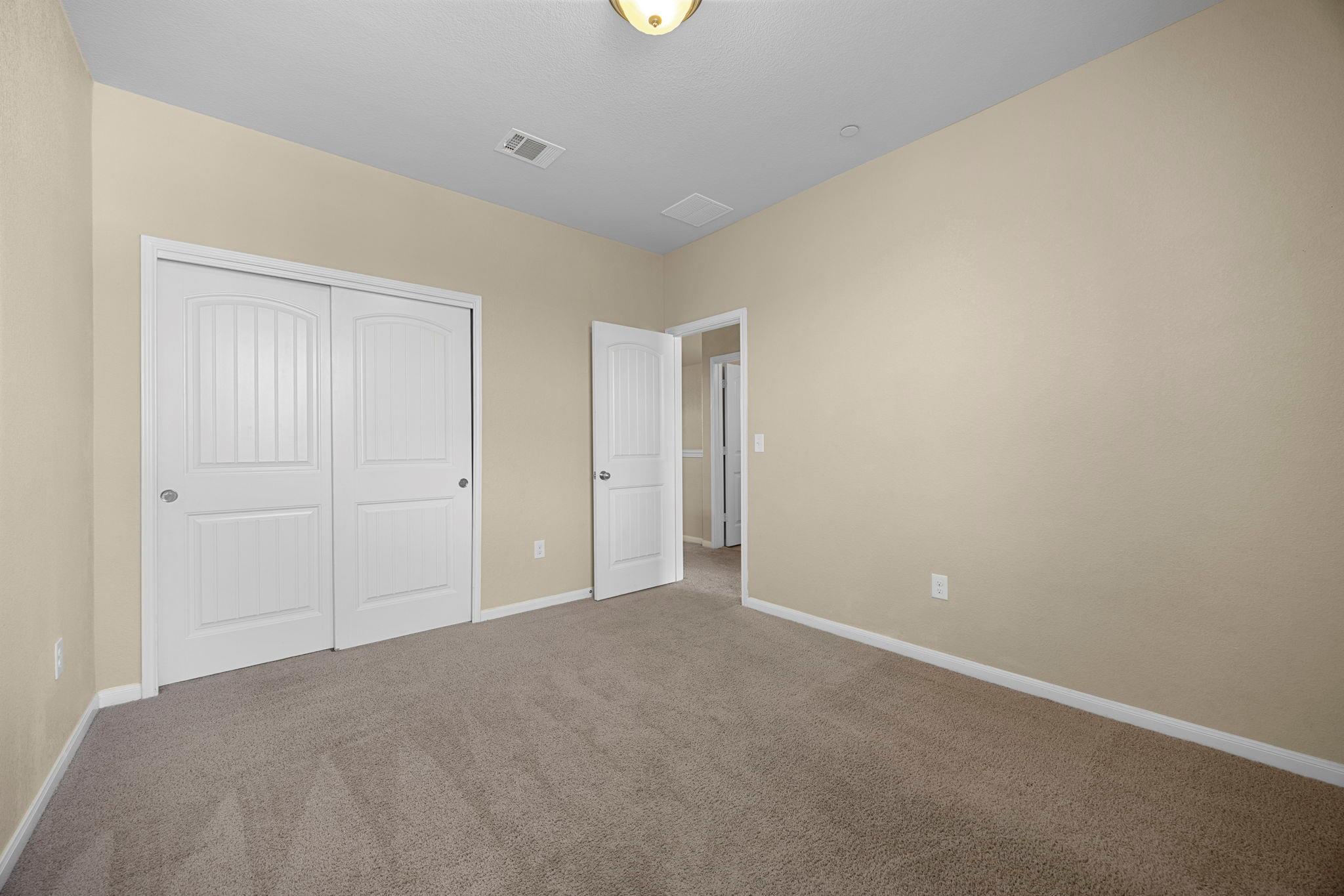 2880 Donnell Dr #101 Property Photo 26