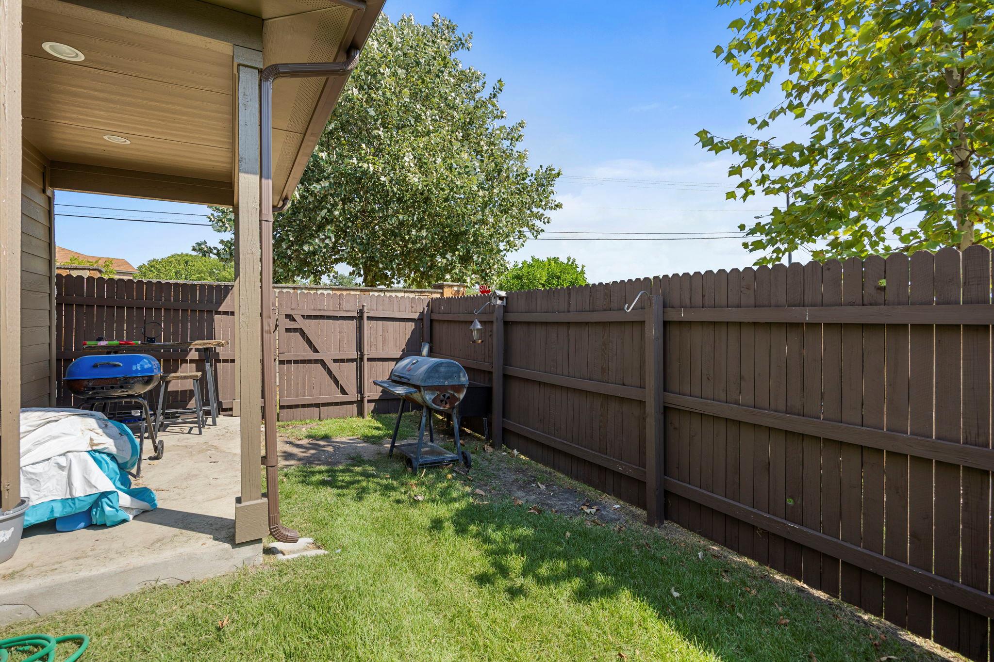2880 Donnell Dr #101 Property Photo 27