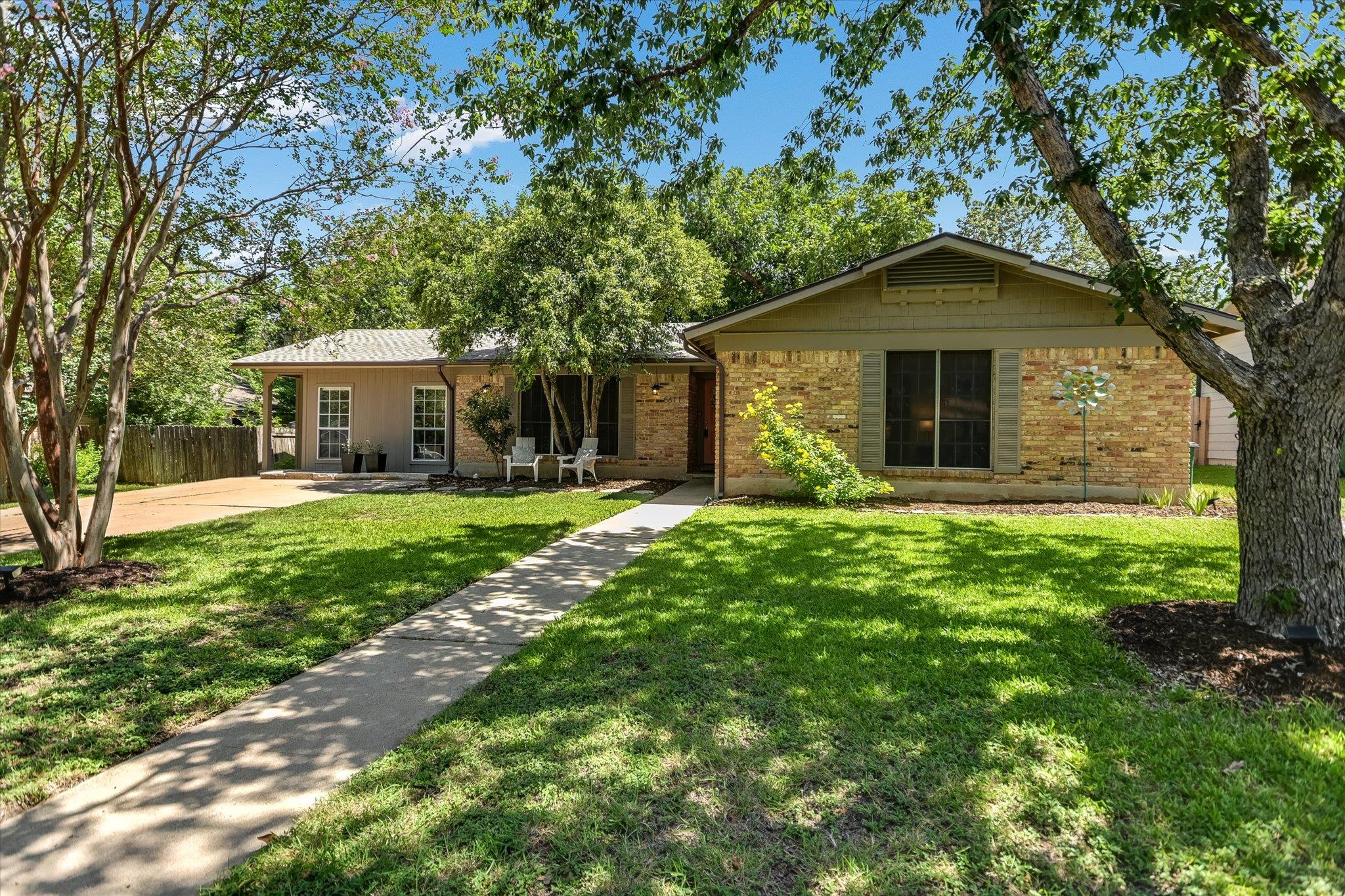 5611 Mapleleaf Dr Property Photo 1