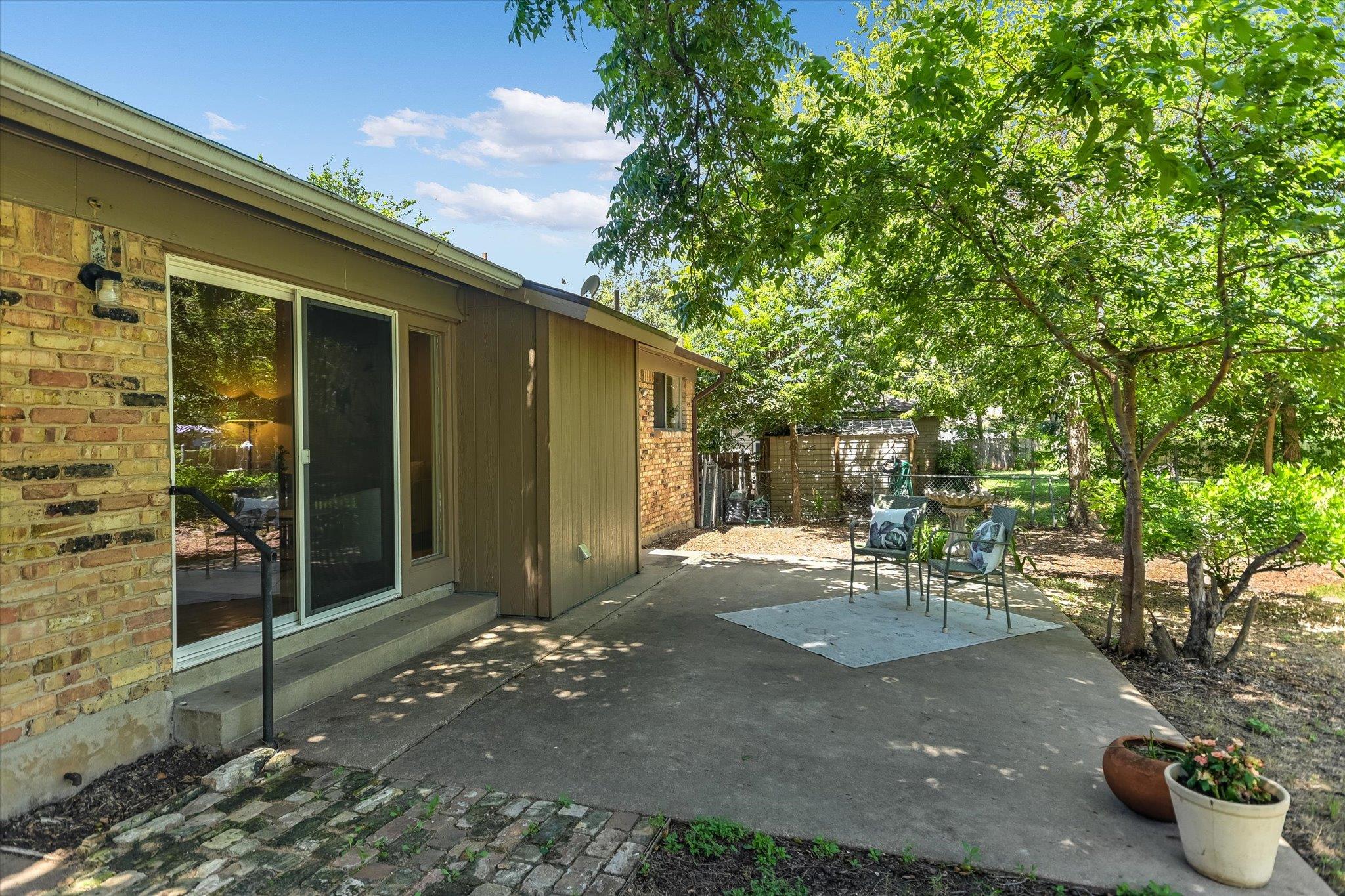 5611 Mapleleaf Dr Property Photo 11