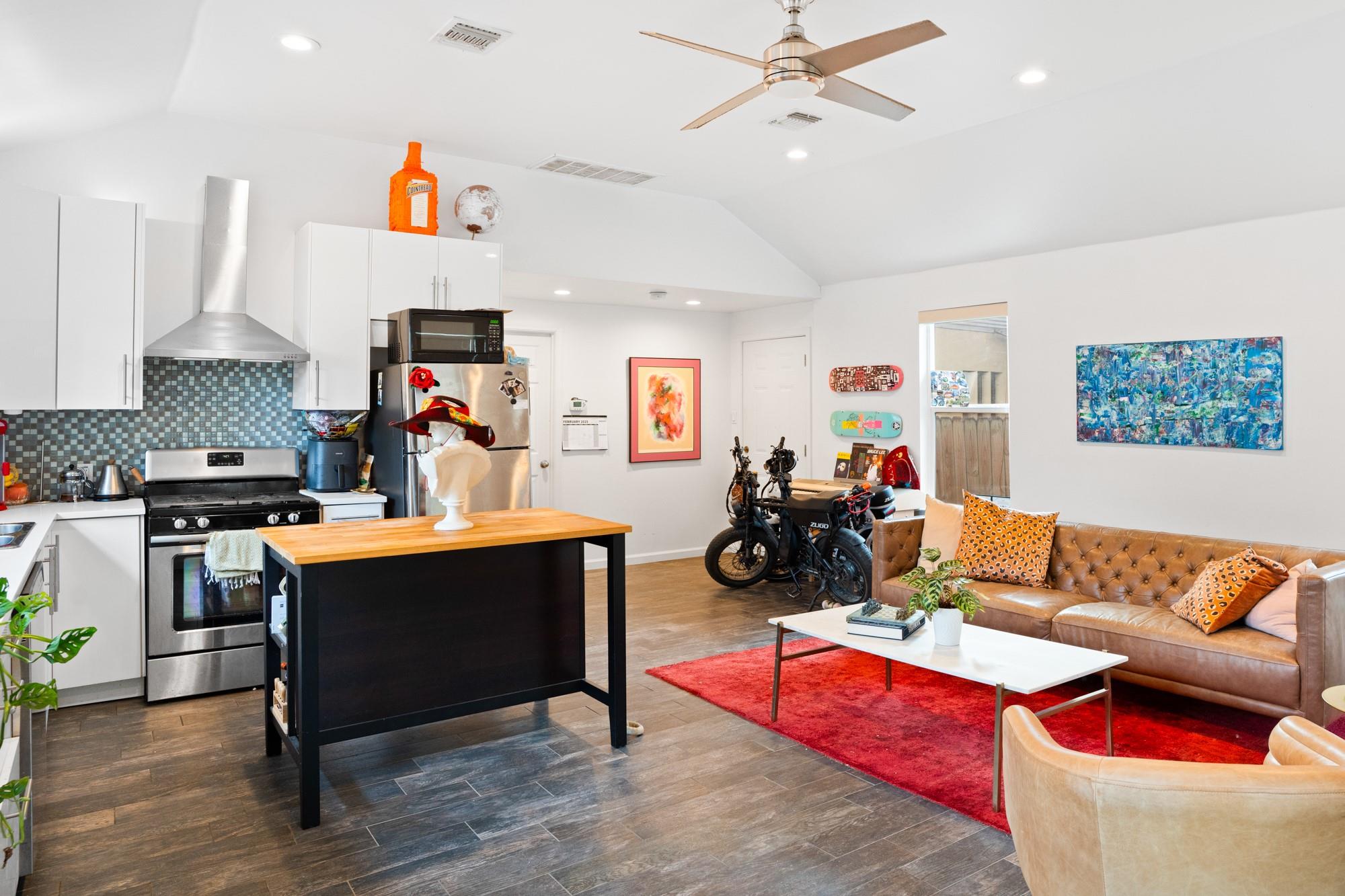 2017 Riverview St A & B Property Photo