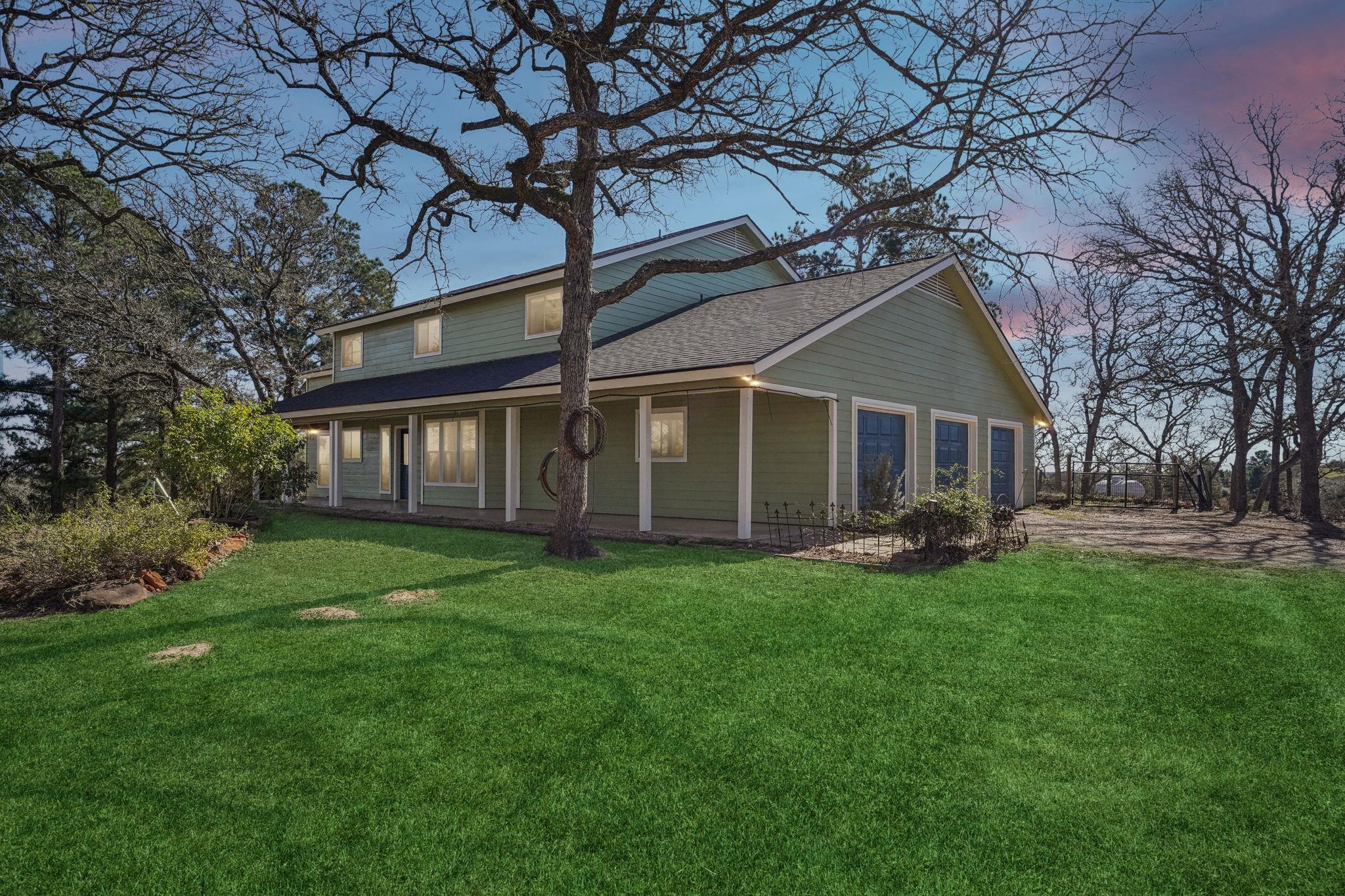 407 Country Ln Property Photo 1