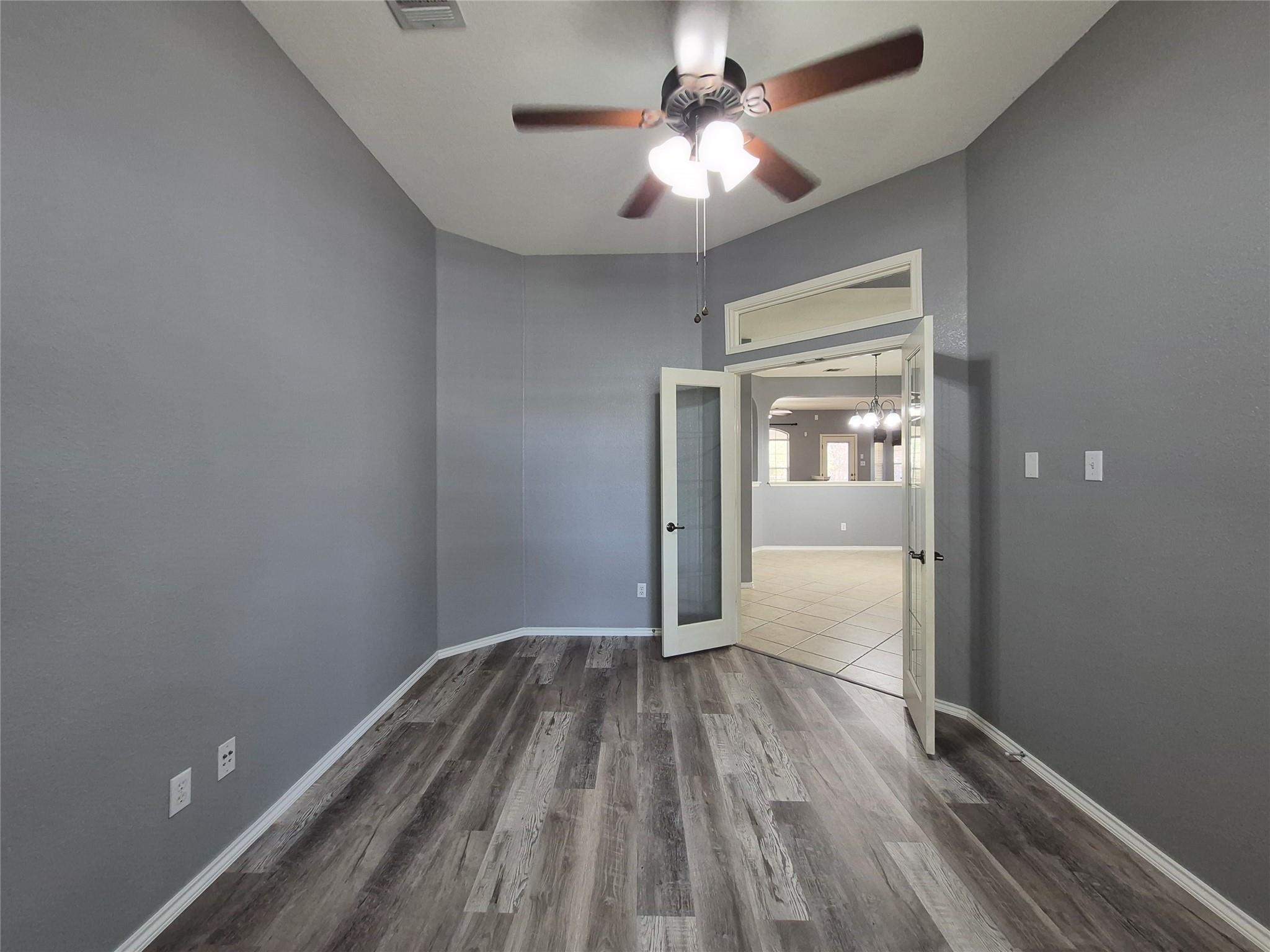 11600 Fletcher Hall Ln Property Photo 4