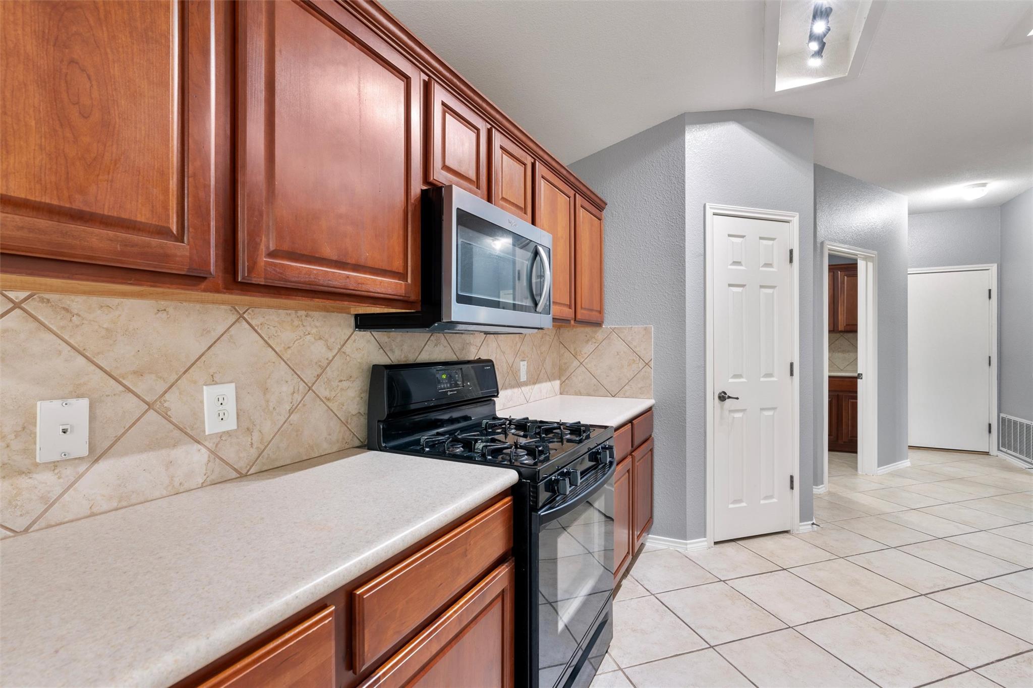 11600 Fletcher Hall Ln Property Photo 12
