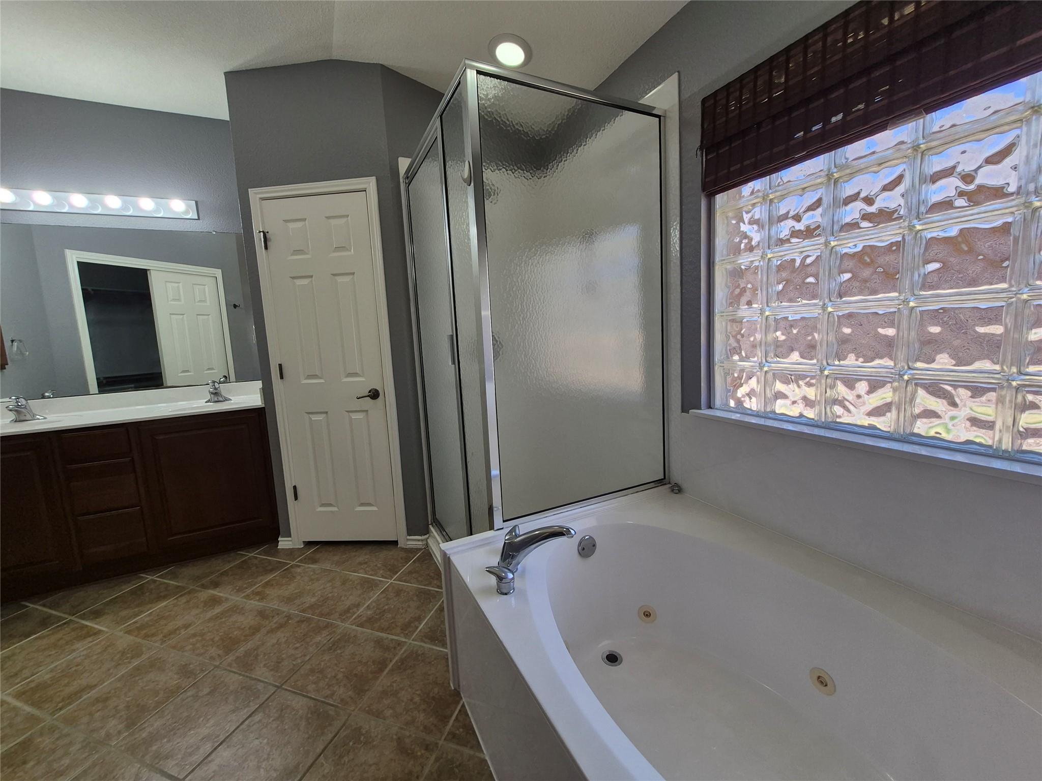 11600 Fletcher Hall Ln Property Photo 15