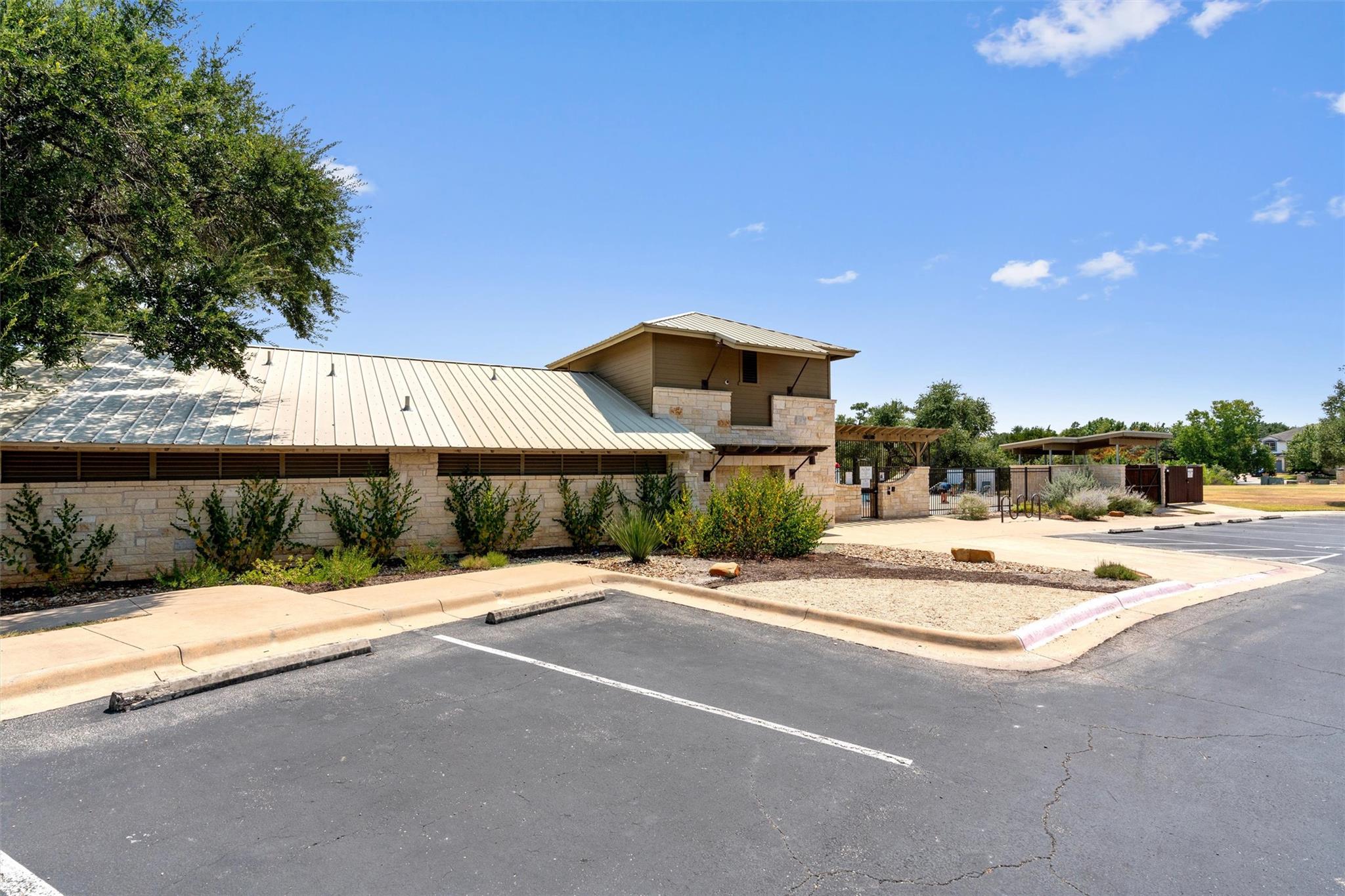 11600 Fletcher Hall Ln Property Photo 32