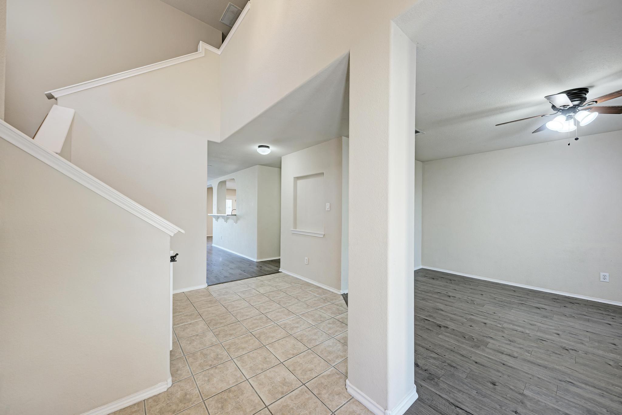 1312 Knippa Cv Property Photo 3