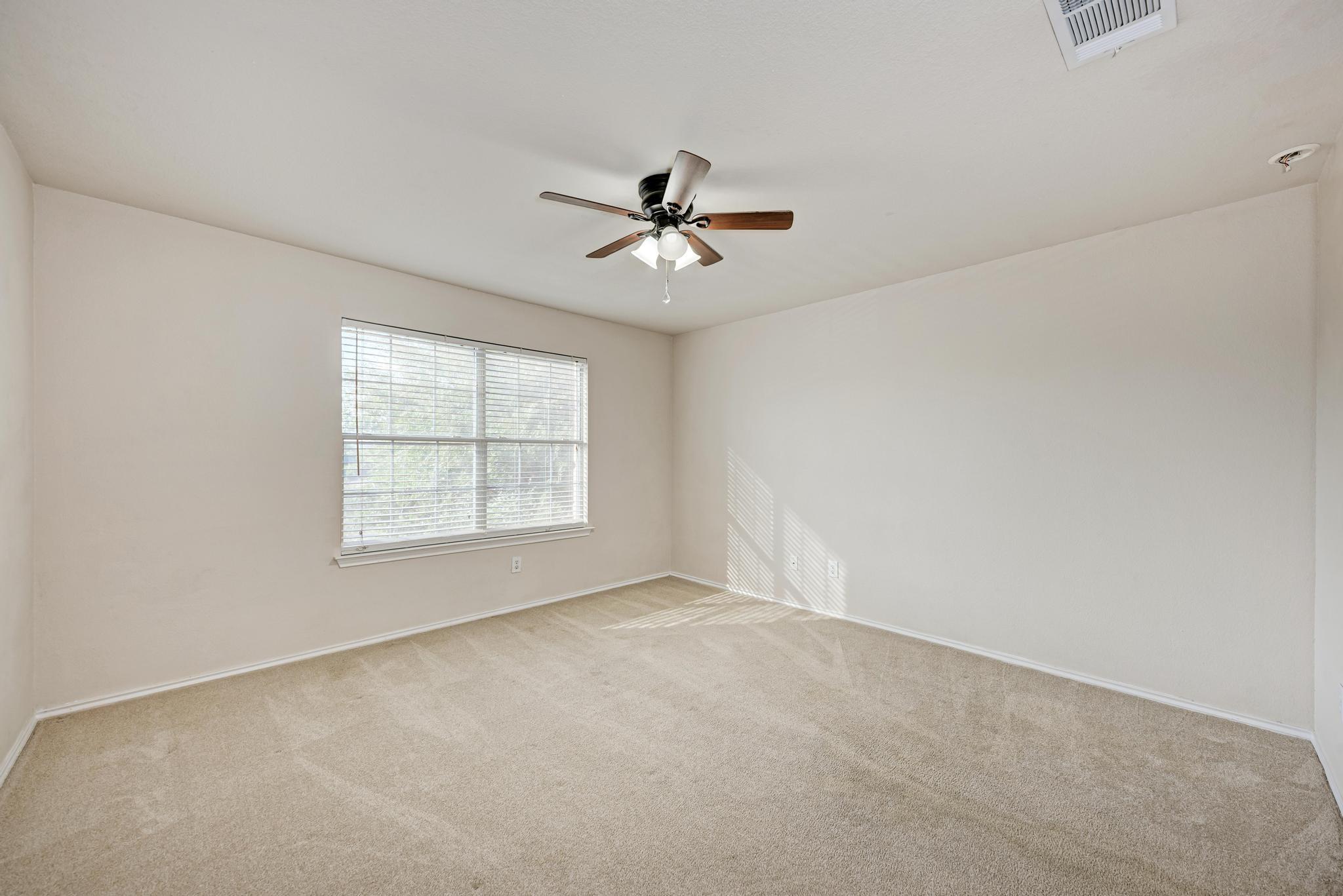 1312 Knippa Cv Property Photo 21