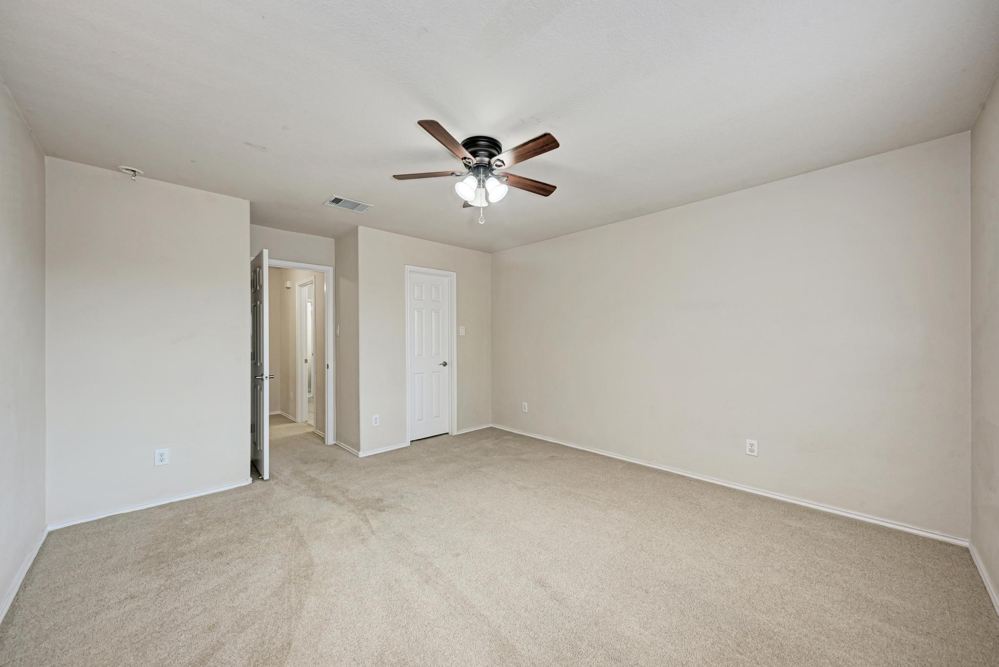 1312 Knippa Cv Property Photo 22