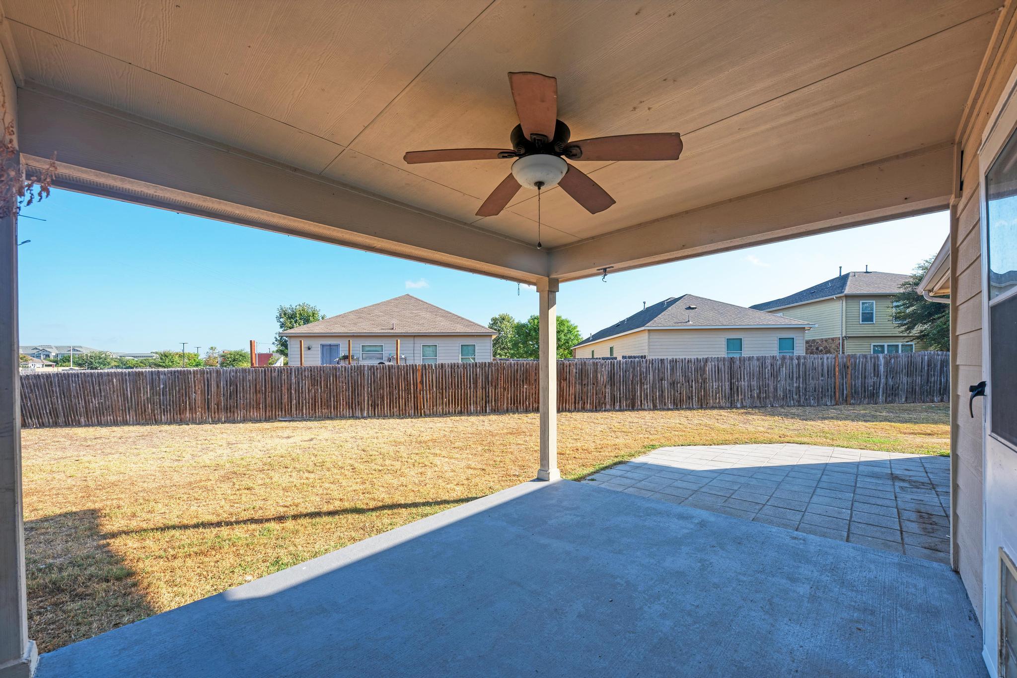 1312 Knippa Cv Property Photo 32