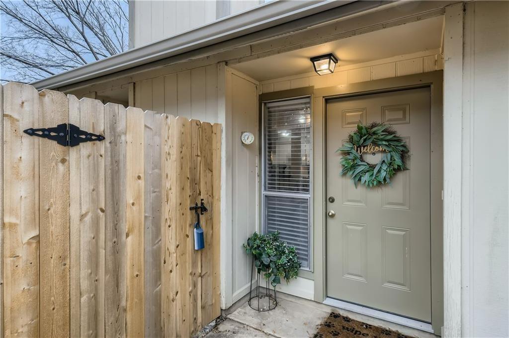 2126 Redwing Way Property Photo 1