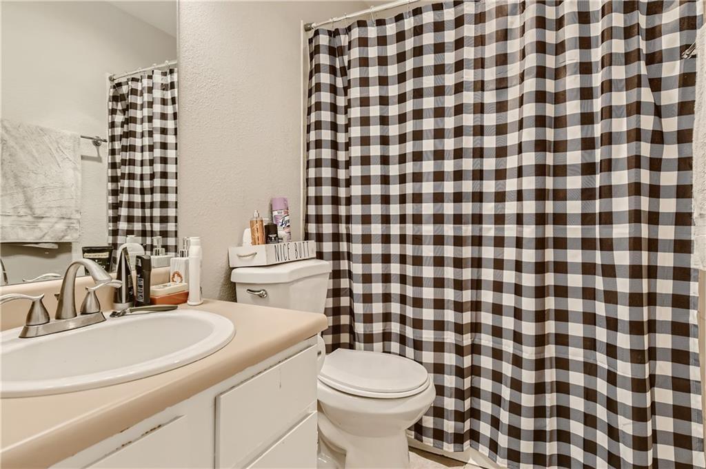 2126 Redwing Way Property Photo 9