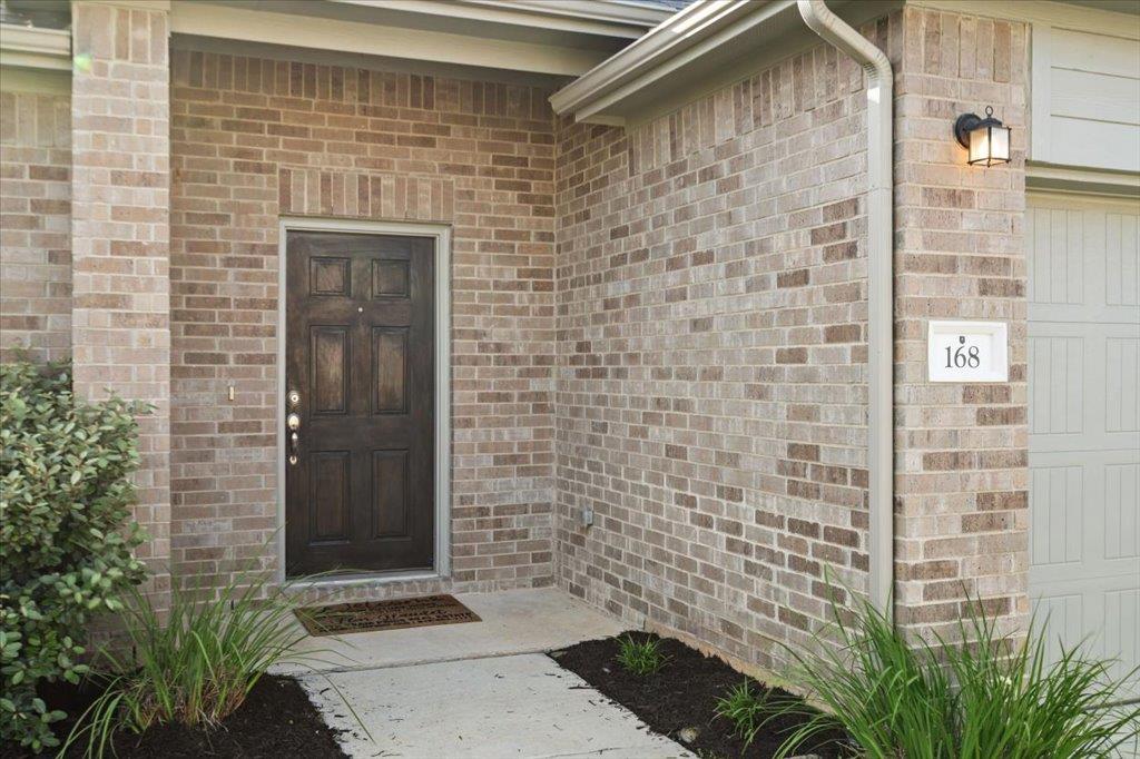 168 Ginger St Property Photo 3