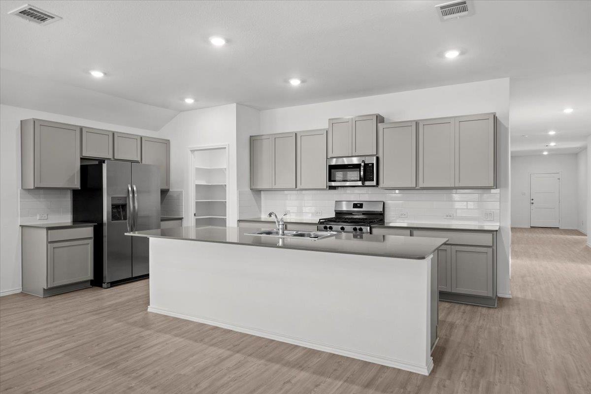 300 Jeffers None Property Photo 11