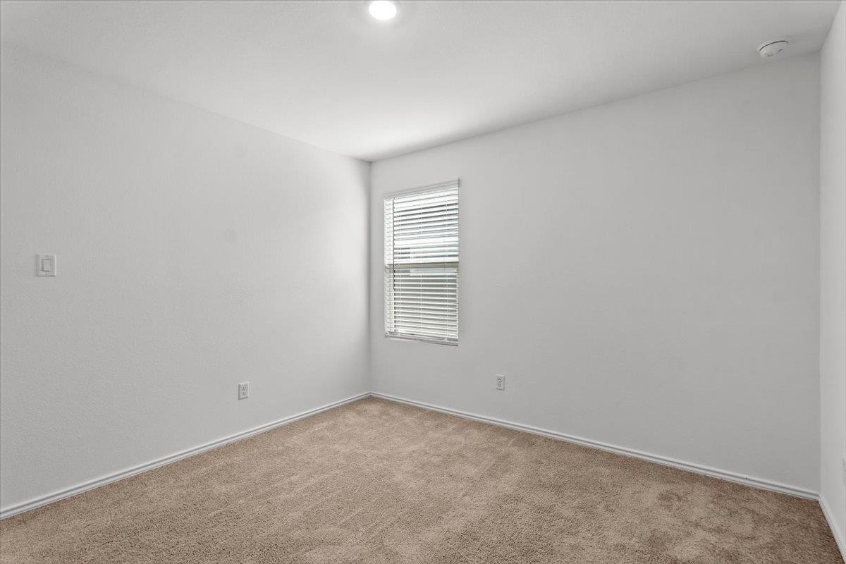 300 Jeffers None Property Photo 28