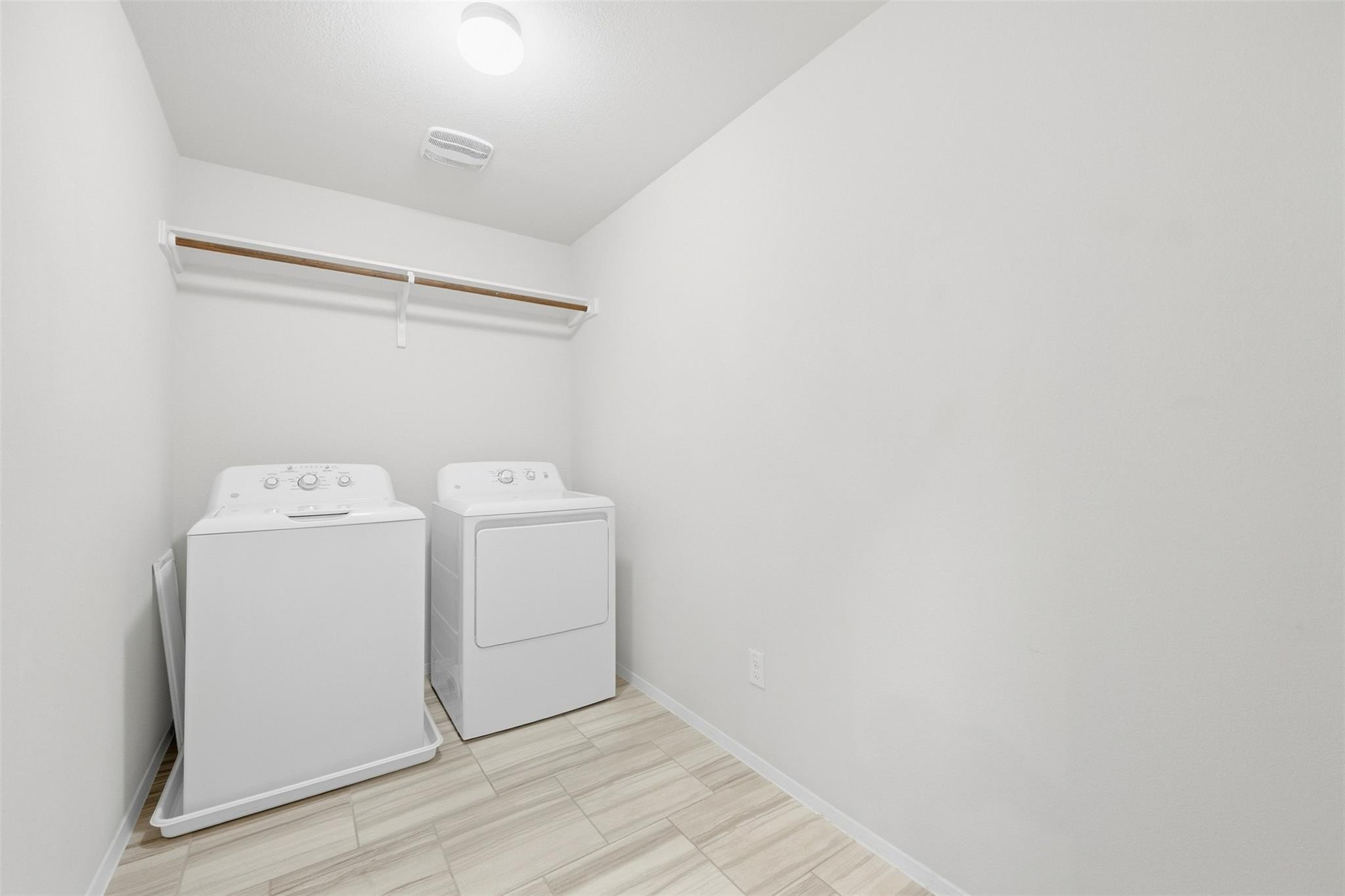 7924 Castelardo Pl Property Photo 27
