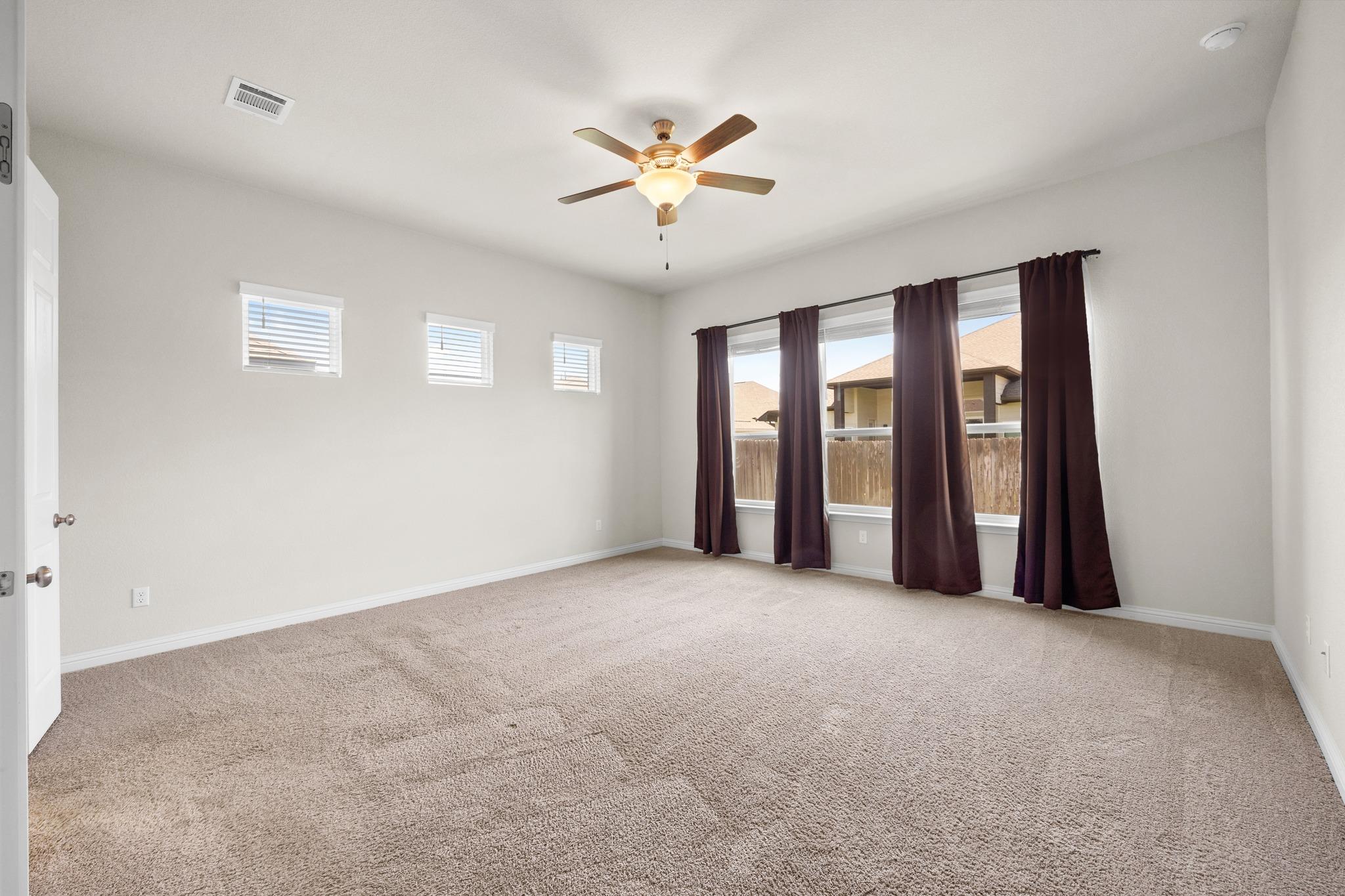 3821 Raven Caw Pass Property Photo 14