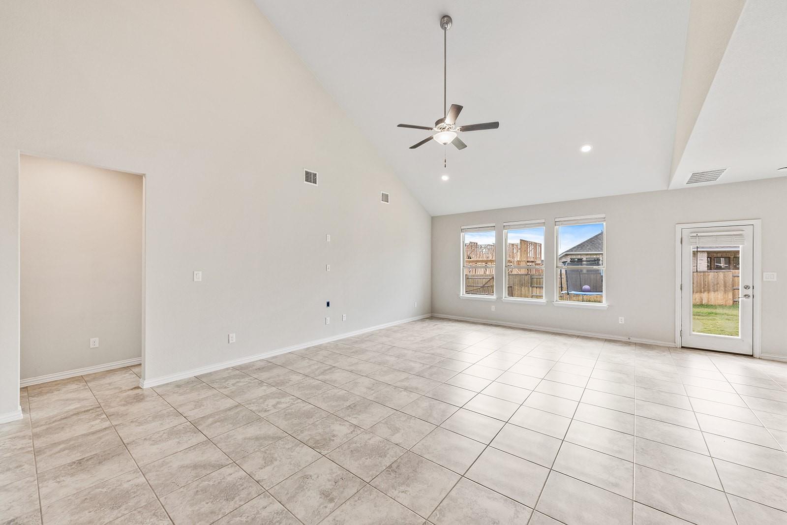 305 Painted Creek Way Property Photo 17