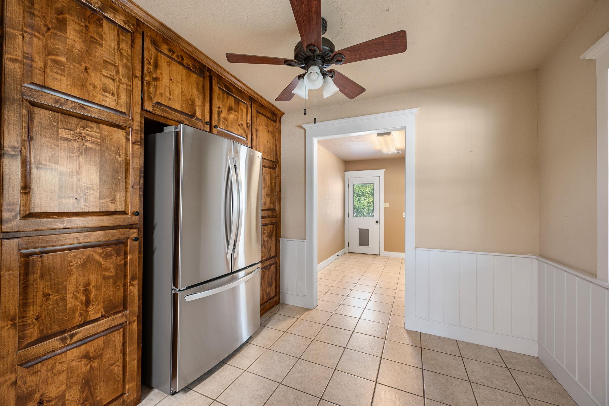 808 N Water St Property Photo 12