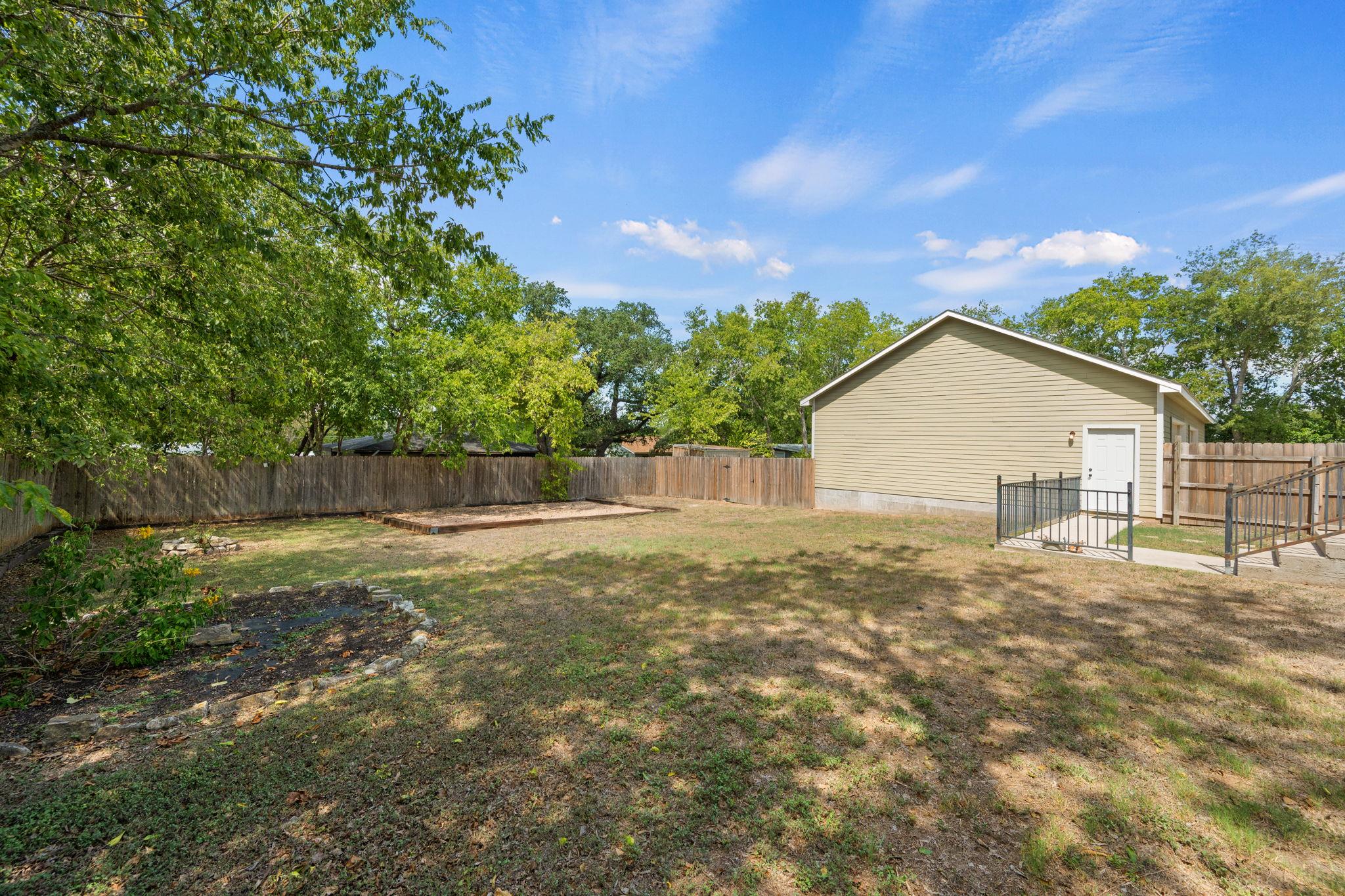 808 N Water St Property Photo 22