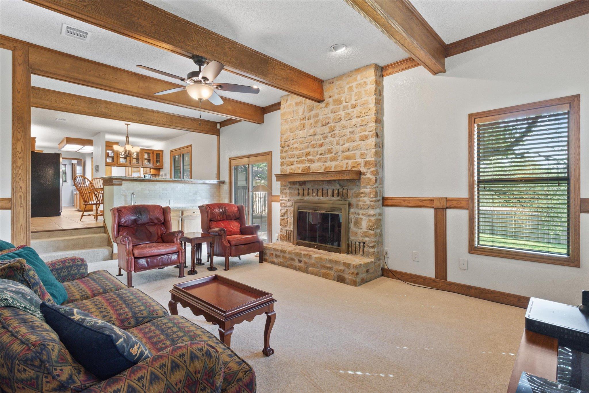 10806 Wintergreen Hl Property Photo 16