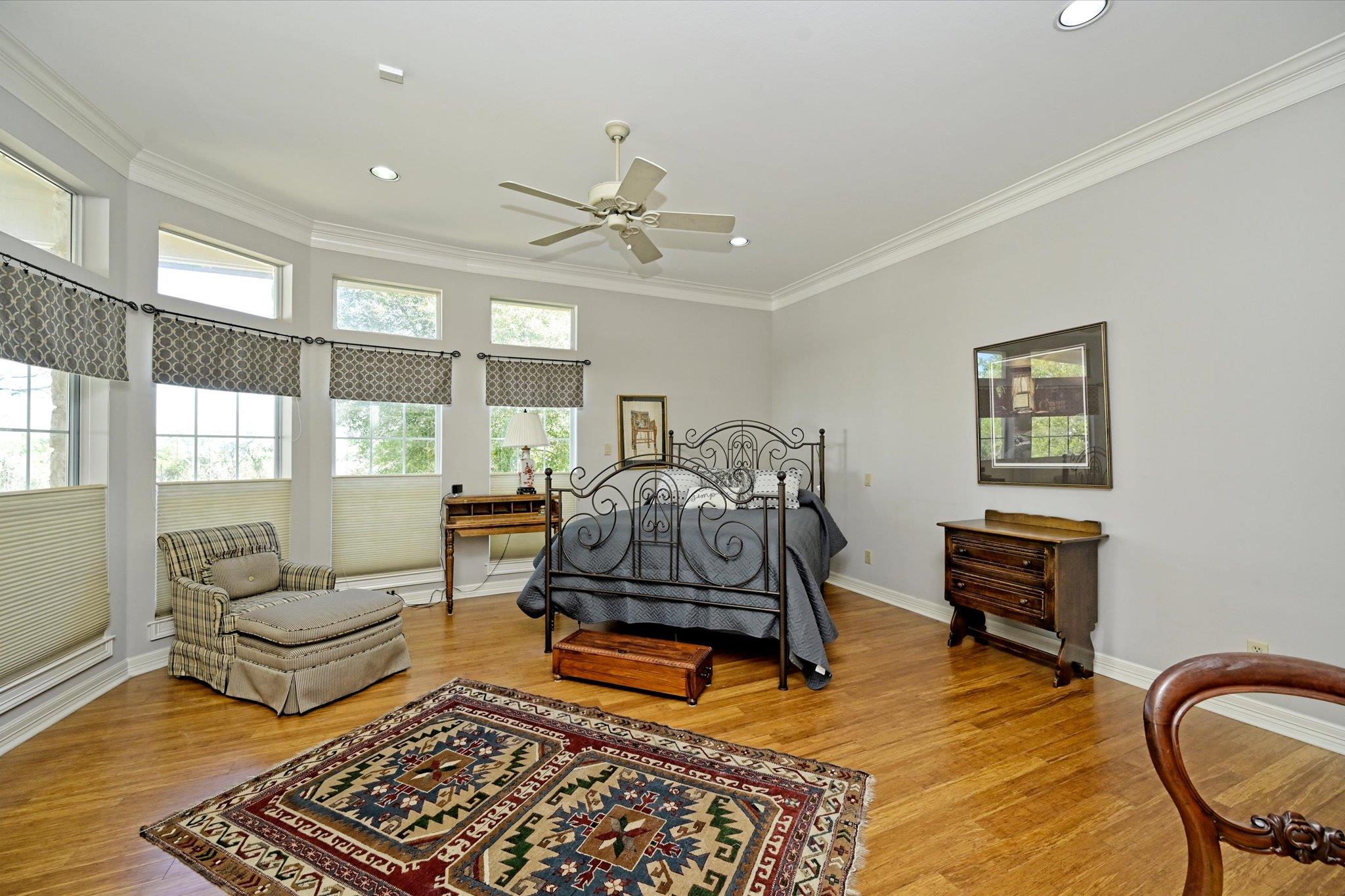 4912 Interlachen Ln Property Photo 18
