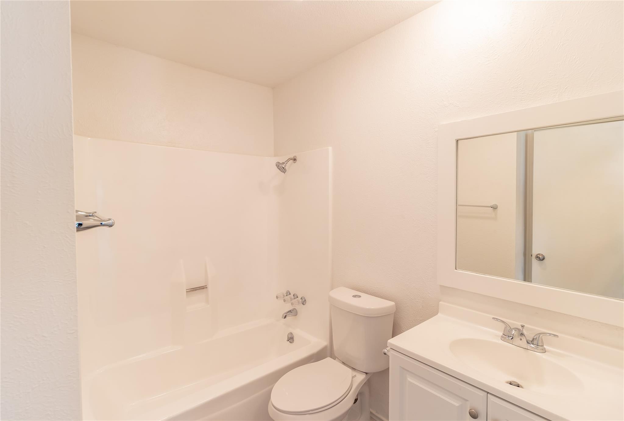 906 Red Cliff Dr Property Photo 18