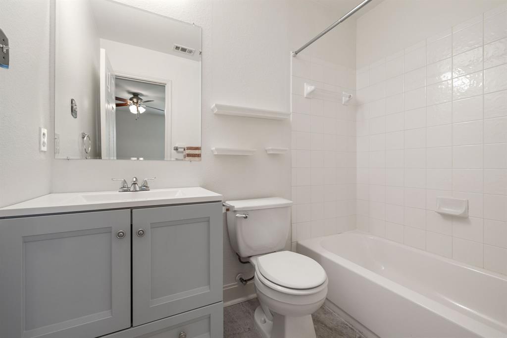 14525 Harris Ridge Blvd #b Property Photo 11