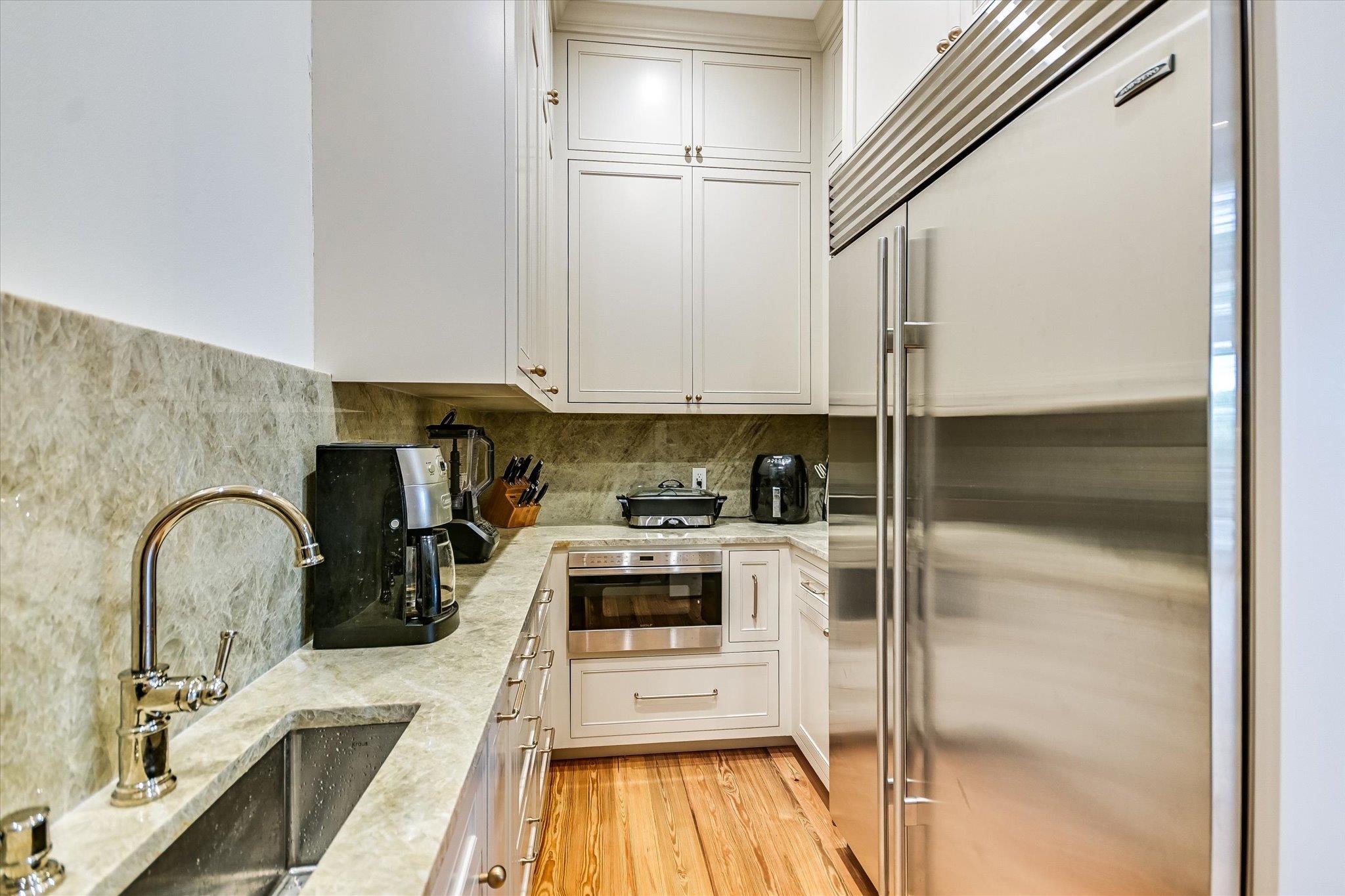 4646 Rockcliff Rd Property Photo 13