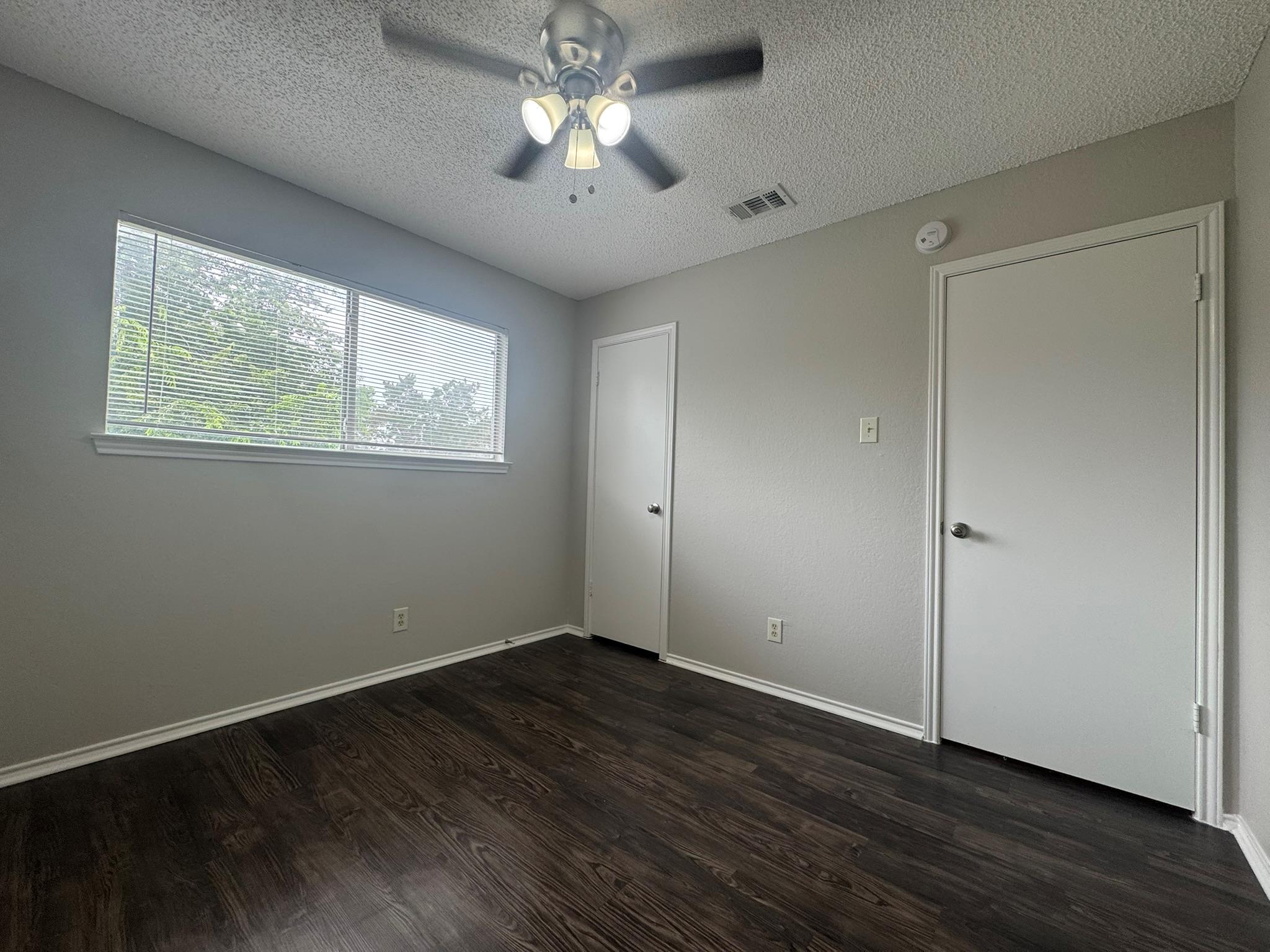 522 Cutty Trl #a Property Photo 8