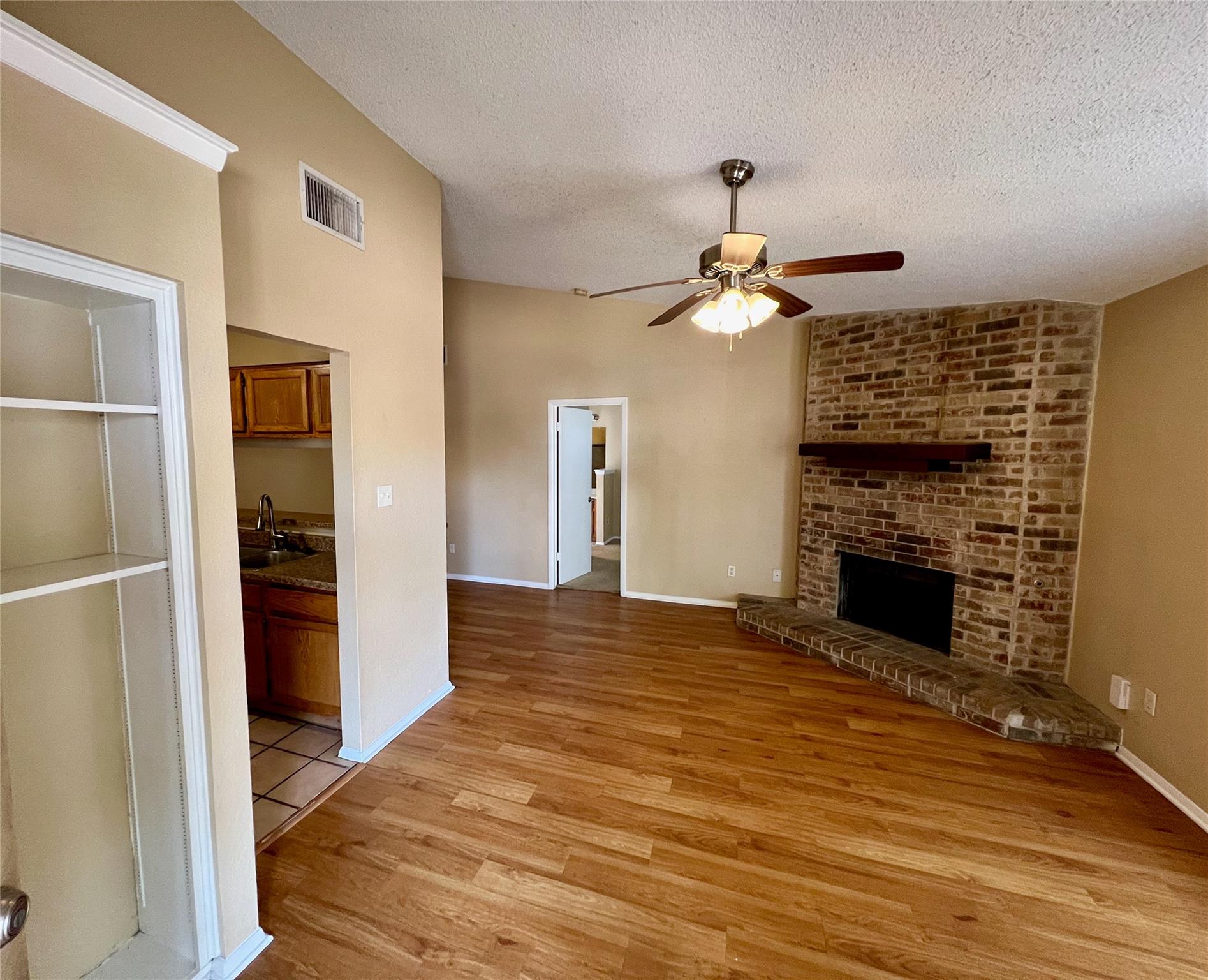 12223 Tyson Cv #a Property Photo 3