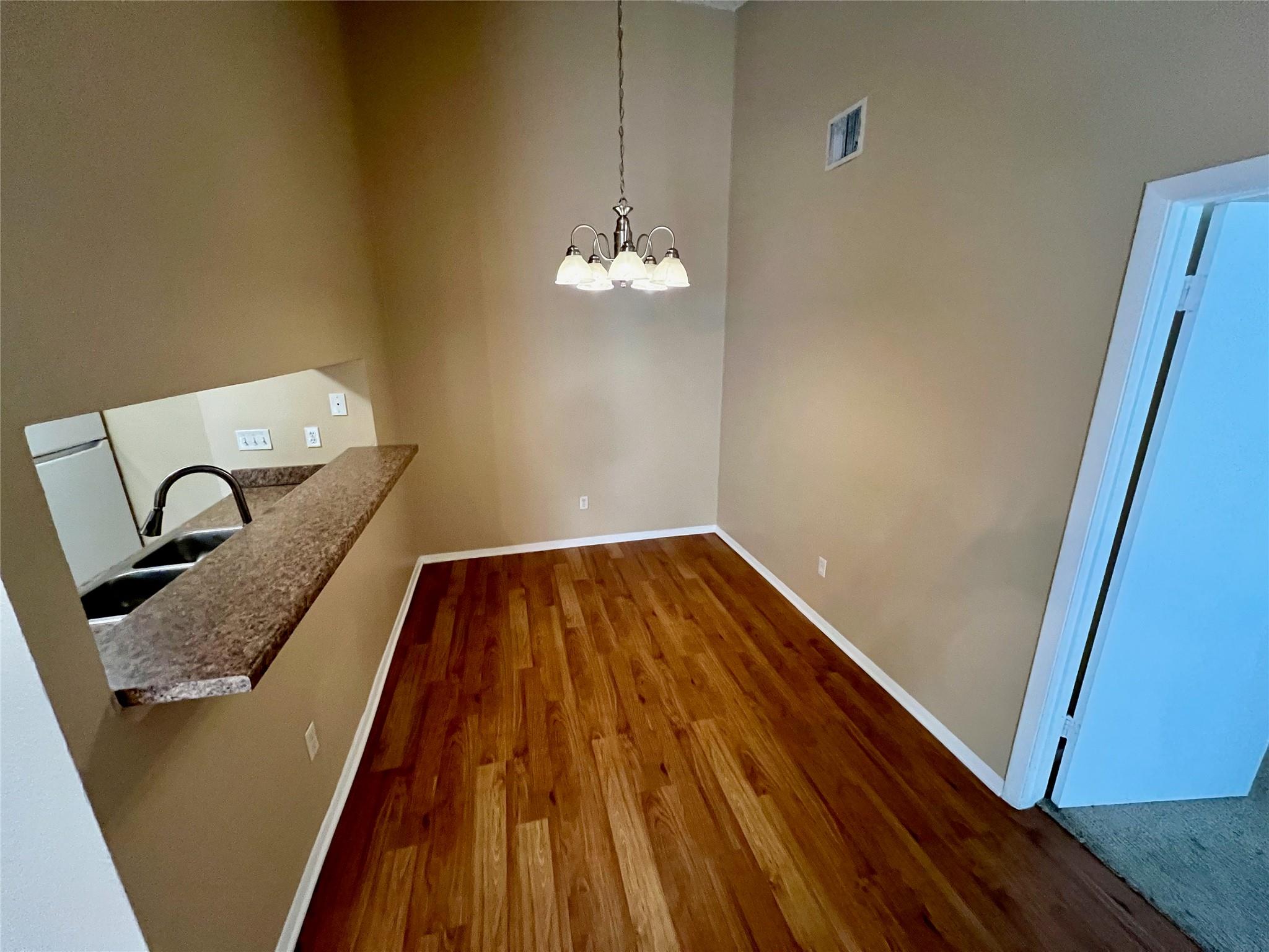 12223 Tyson Cv #a Property Photo 5