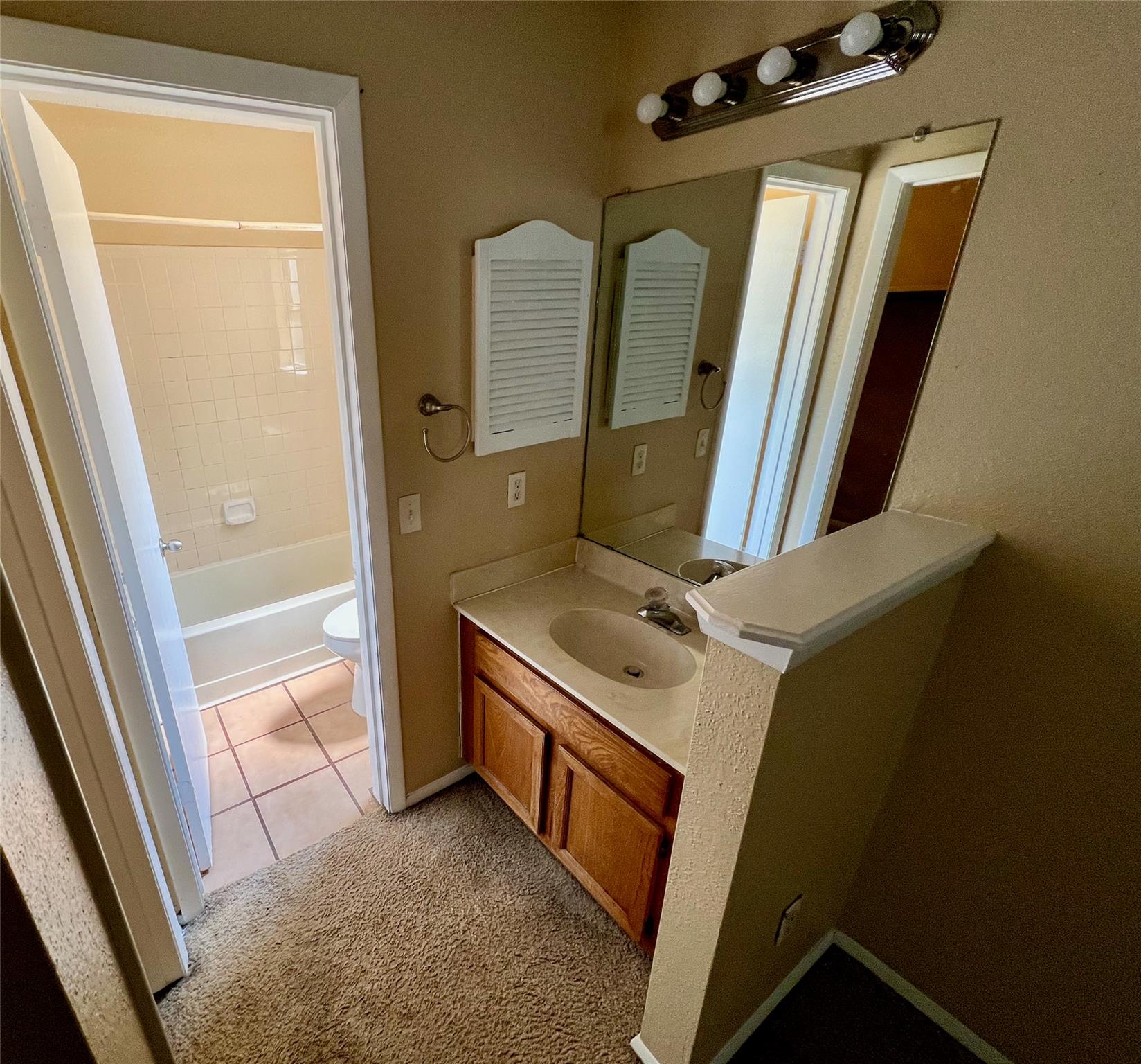 12223 Tyson Cv #a Property Photo 9
