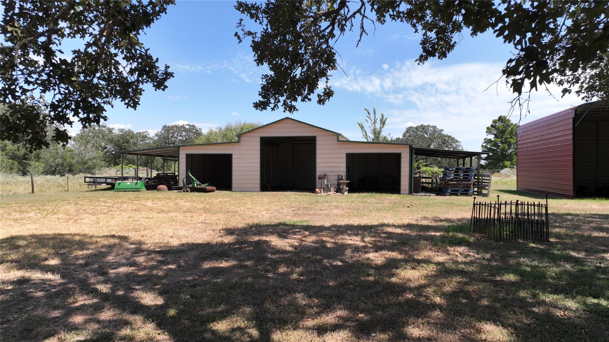 213 Joe Cole Ln Property Photo 4