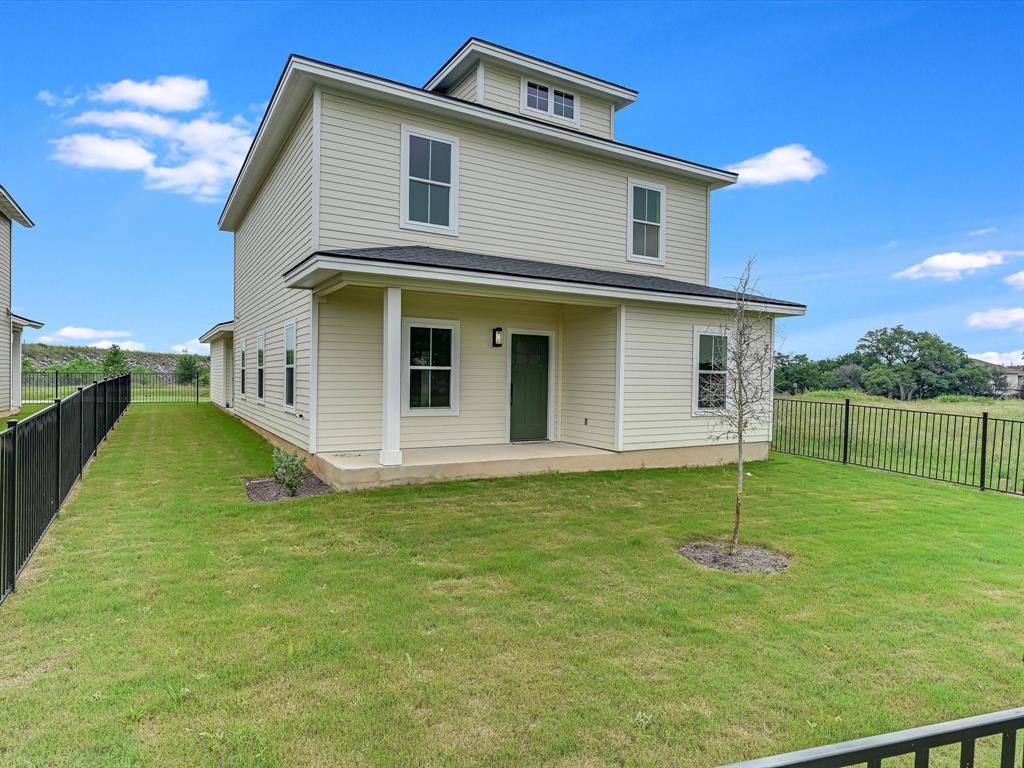 408 Stagecoach Trl Property Photo