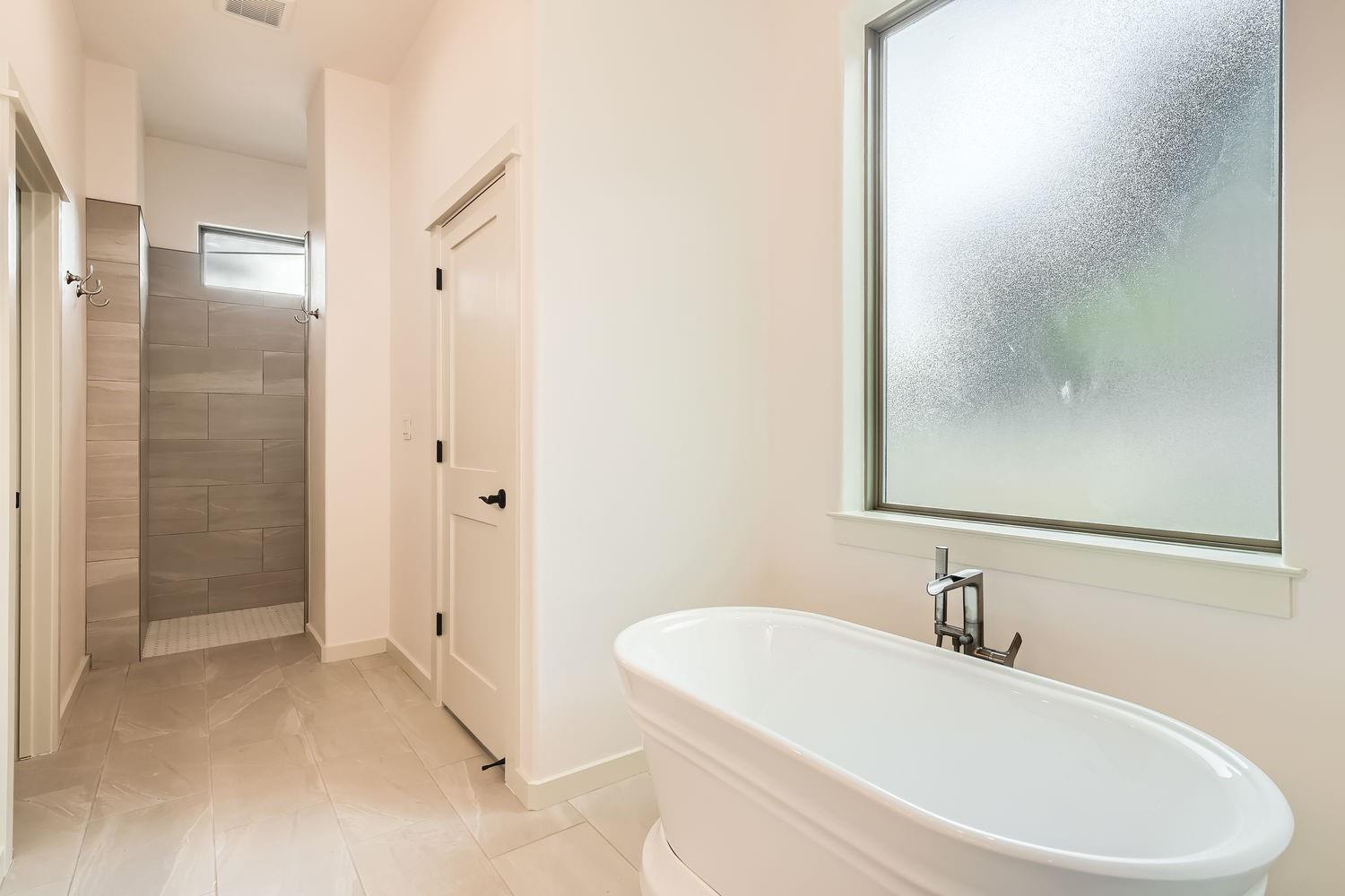 22300 Shotts Dr Property Photo 8