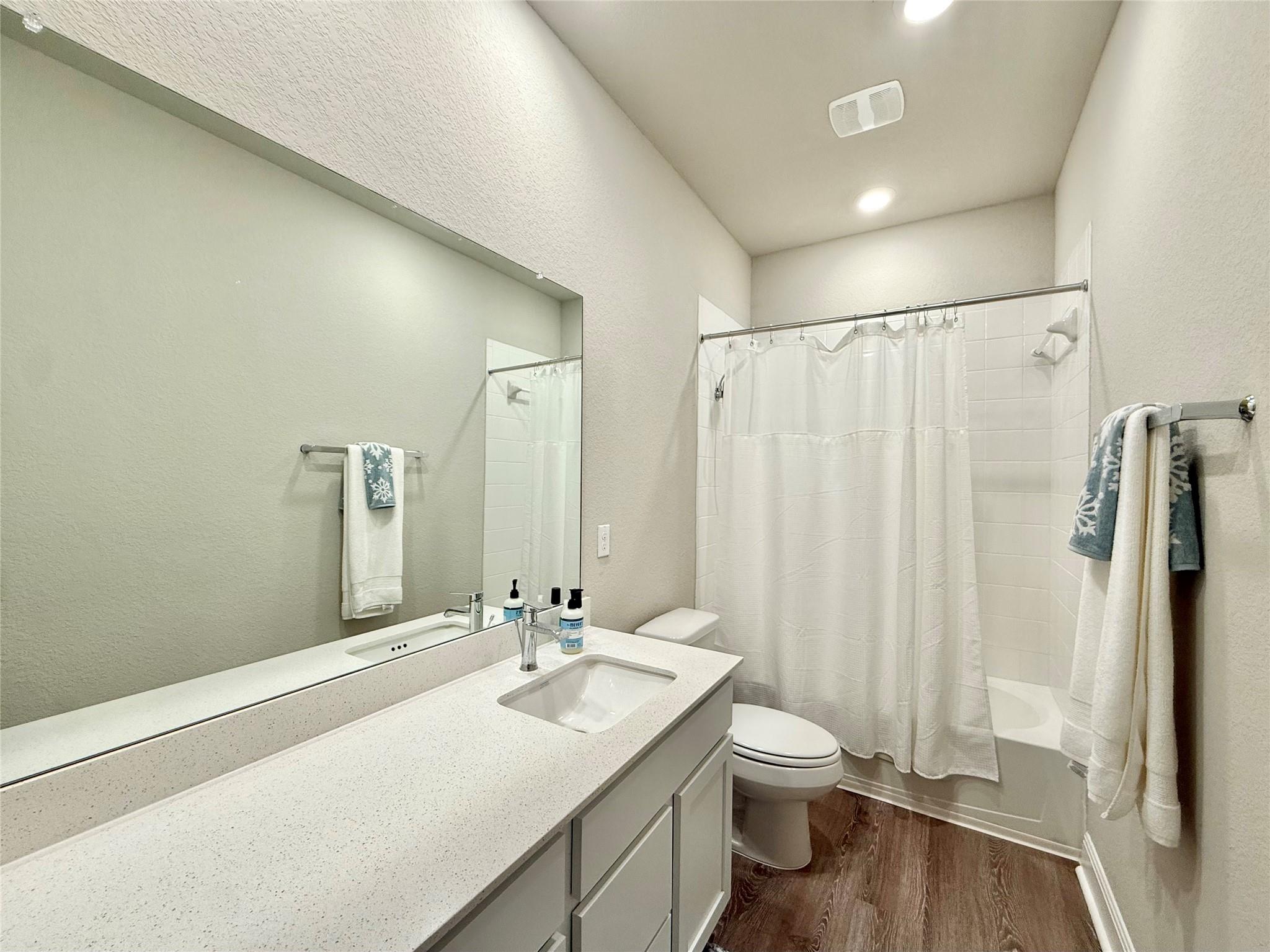 17712 Gilberto Dr Property Photo 19