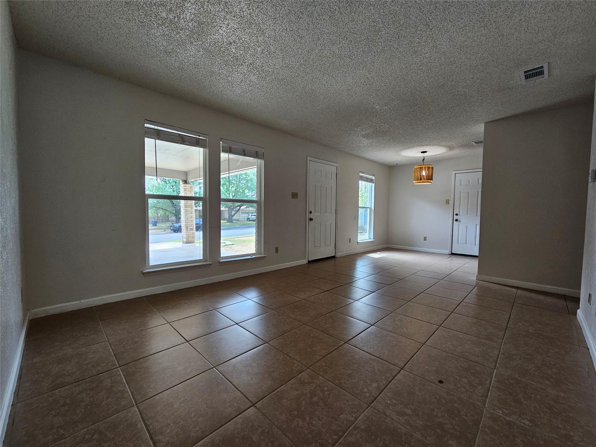 6800 Lunar Dr #b Property Photo 6