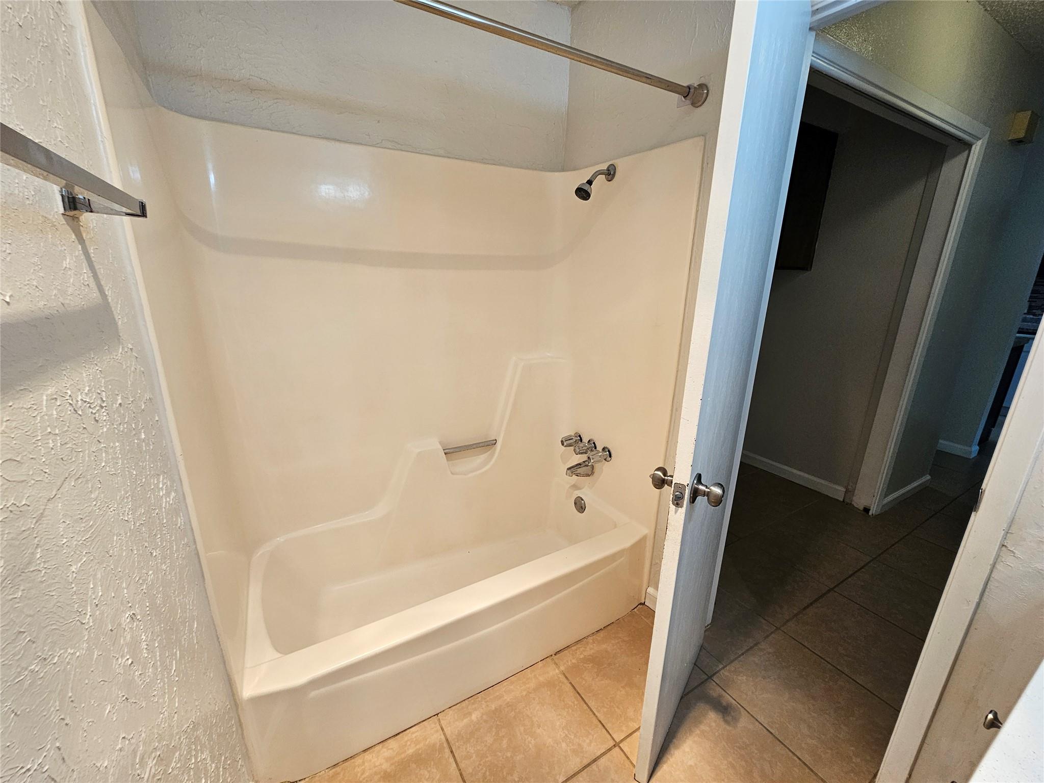 6800 Lunar Dr #b Property Photo 21