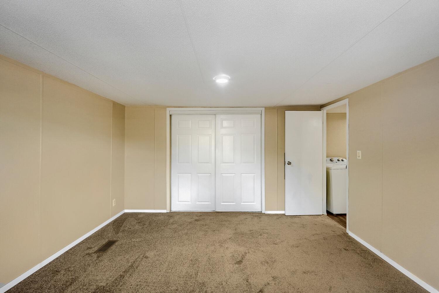 208 Circle Dr Property Photo 21