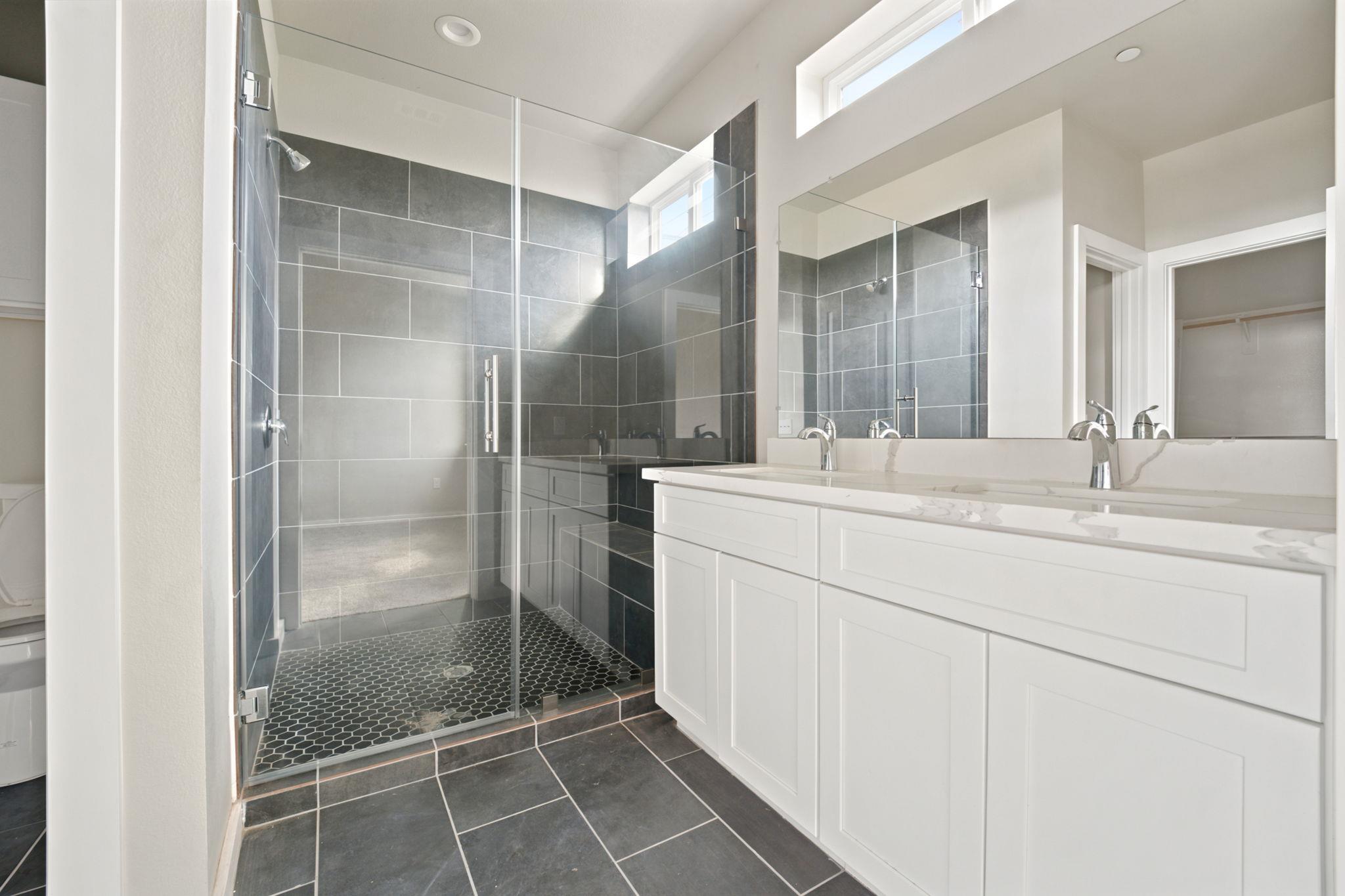 1300 Mckie Dr #33 Property Photo 8