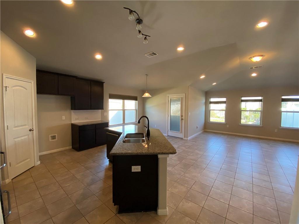 816 Sleeping Bear Dunes Dr Property Photo 16