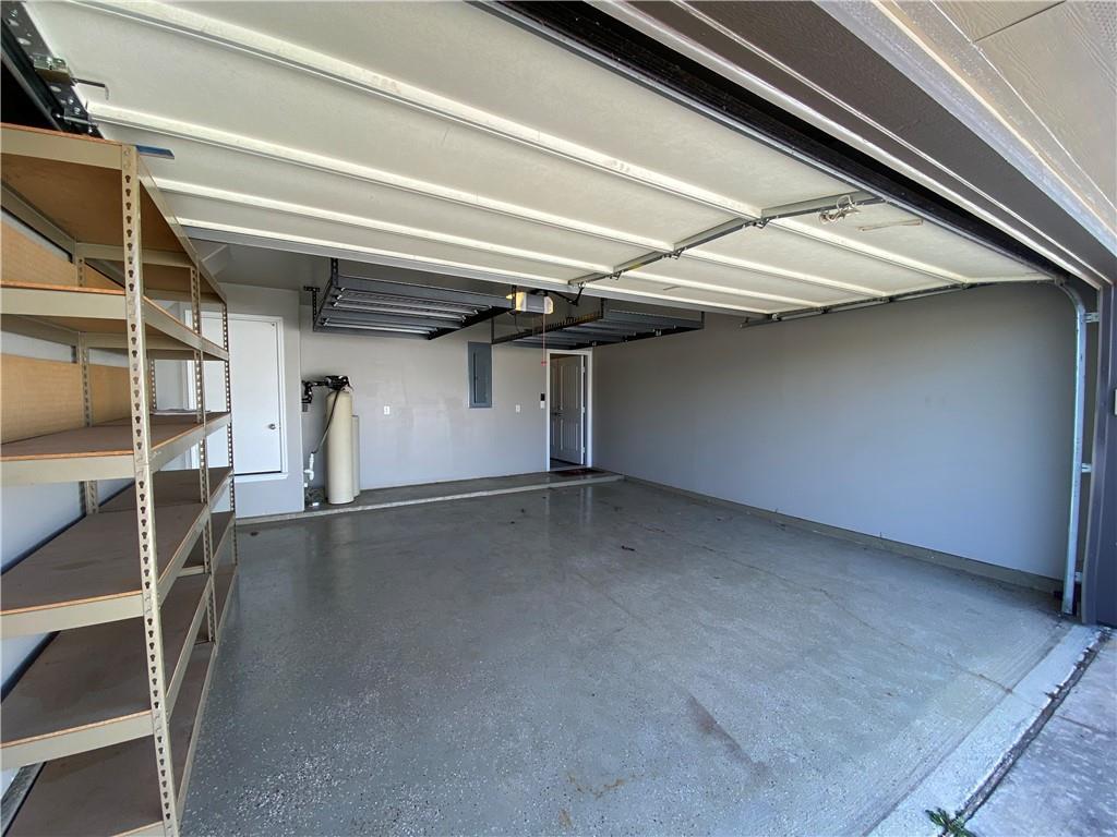 816 Sleeping Bear Dunes Dr Property Photo 18