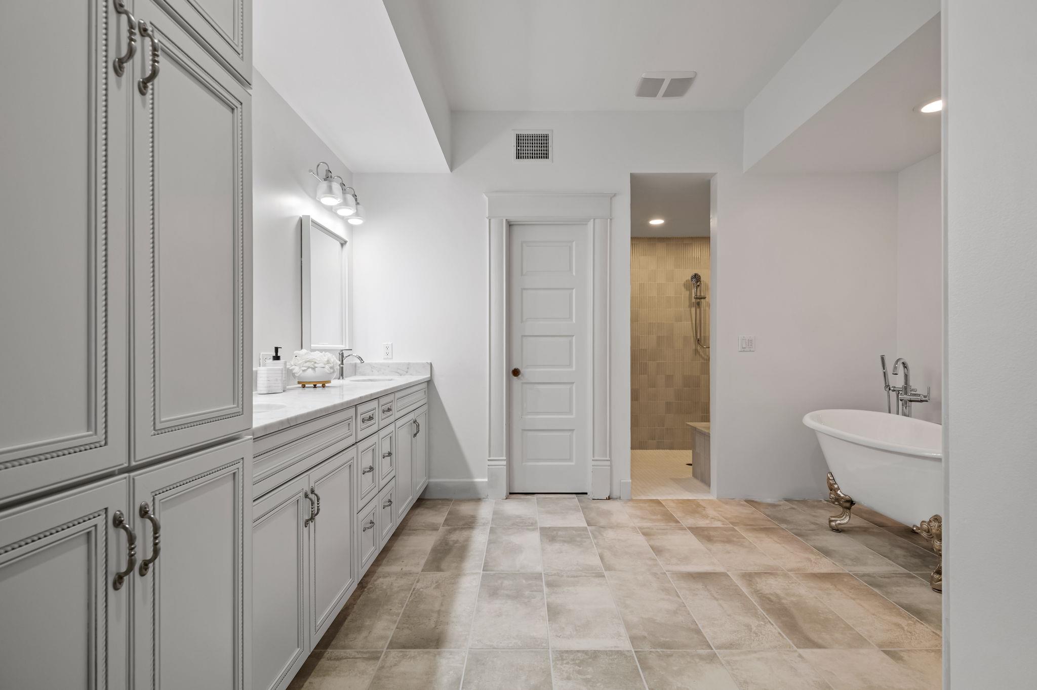 1800 Brackenridge St Property Photo 17