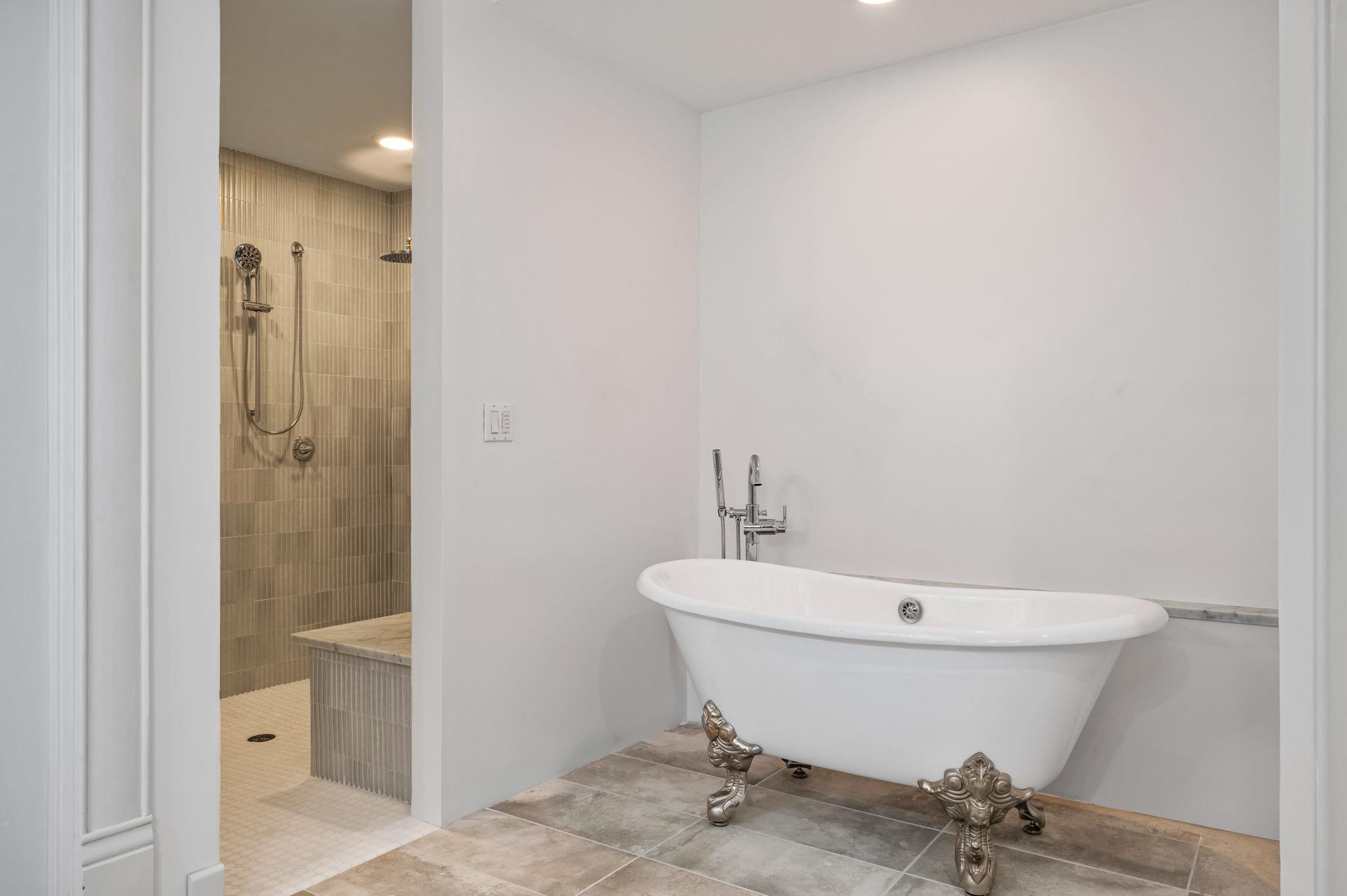 1800 Brackenridge St Property Photo 18