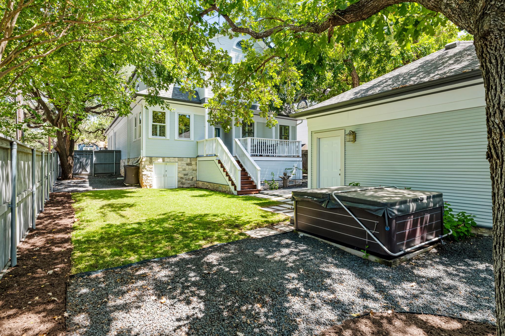 1800 Brackenridge St Property Photo 37