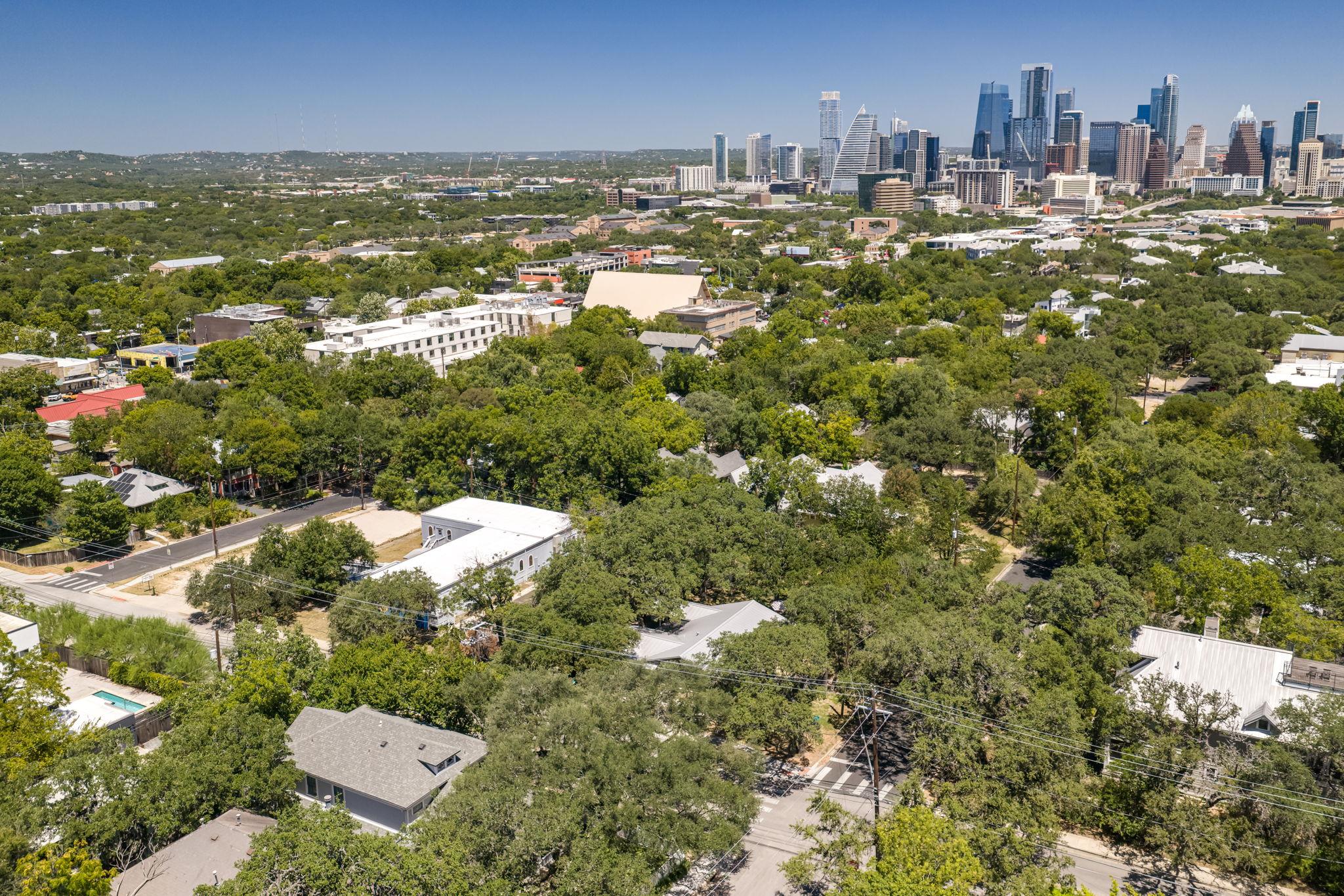 1800 Brackenridge St Property Photo 39