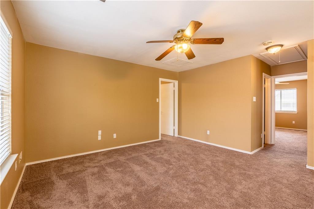 2104 Grove Dr Property Photo 11