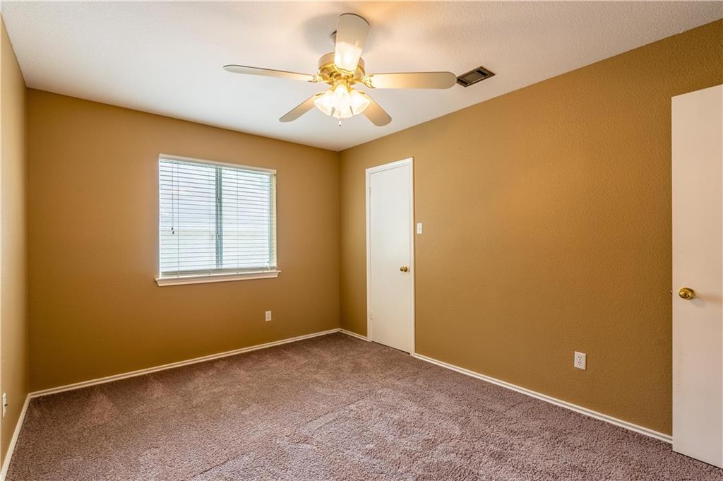 2104 Grove Dr Property Photo 16