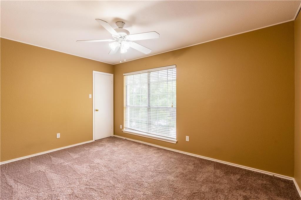 2104 Grove Dr Property Photo 17
